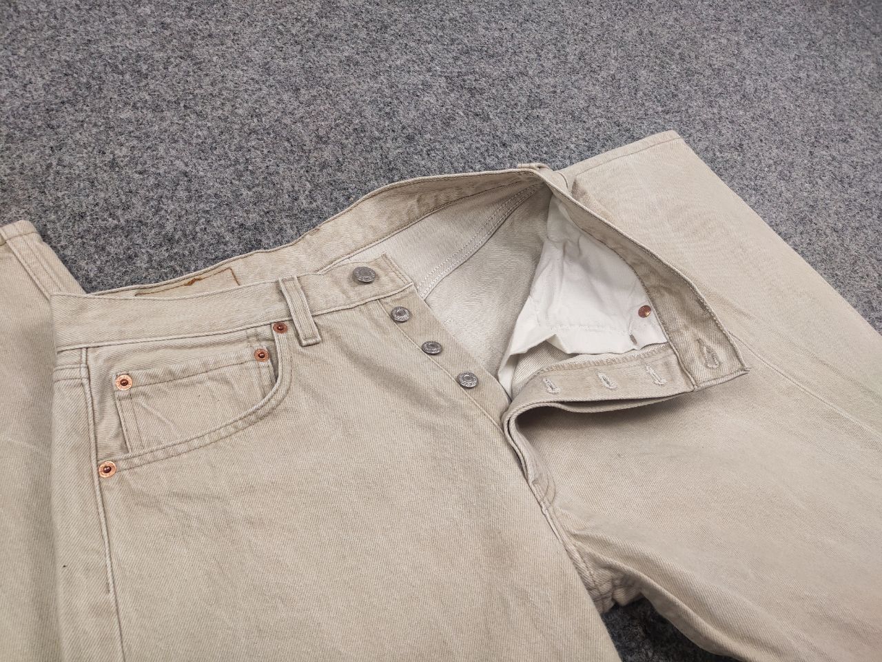 Levi's Vintage 90's Levis 501 Light beige Denim Jeans USa Style Size US 31 - 10 Thumbnail