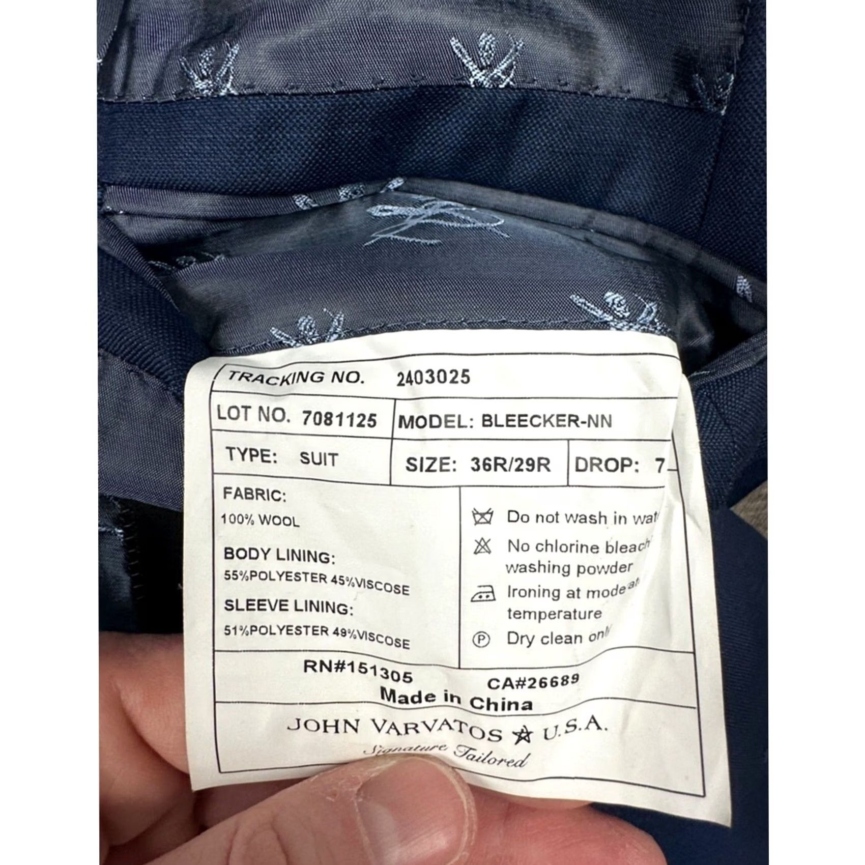 John Varvatos VINTAGE John Varvatos Bleeker Deep Blue Two-Button Sport Coat Blazer 36R Mens Blazer Size 36R - 7 Thumbnail