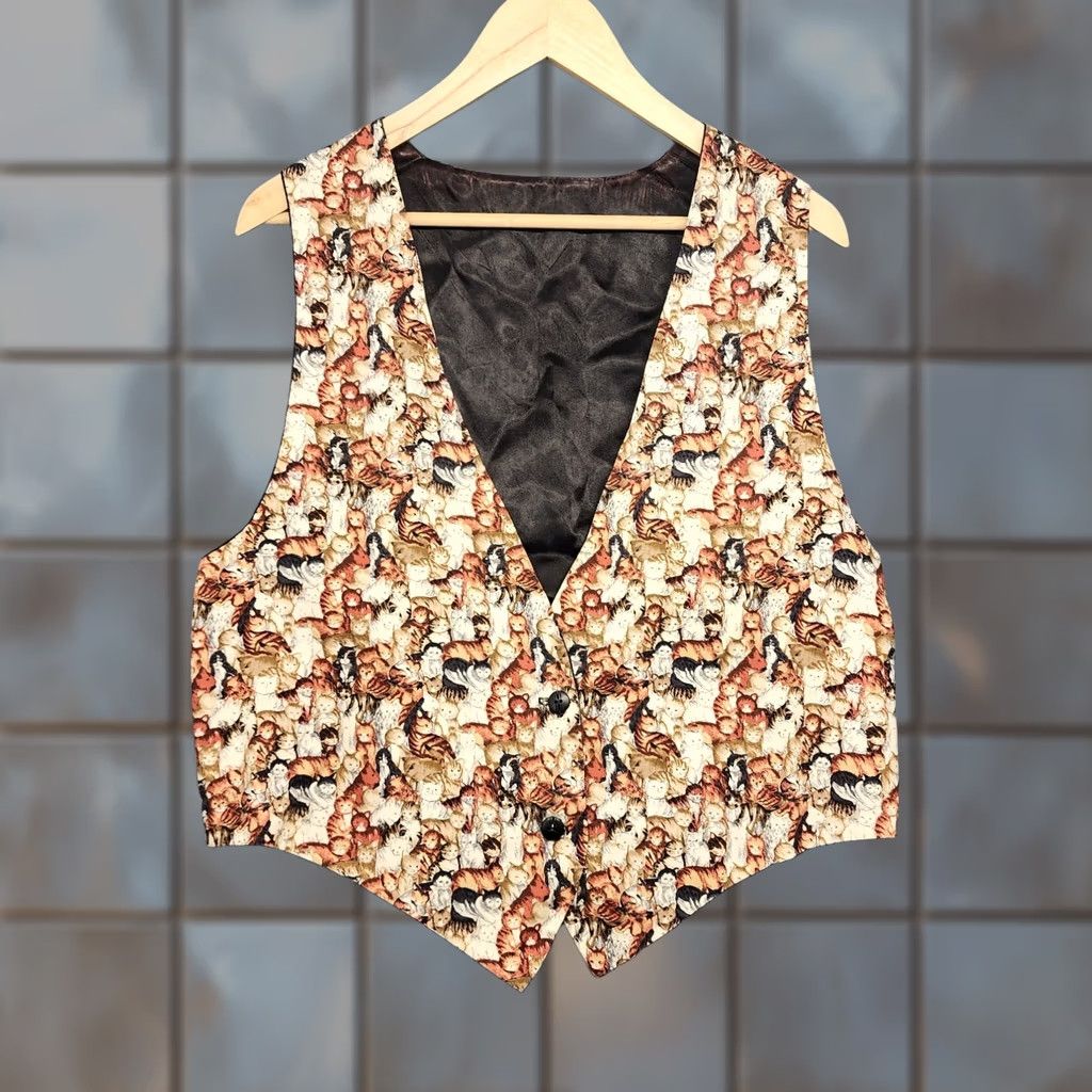 Vintage VINTAGE Cat Print Vest Handmade Womens Medium Tan Animal Print Button Closure Jacket Style Womens Medium Cat Print Vest Size M / US 6-8 / IT 42-44 - 1 Thumbnail