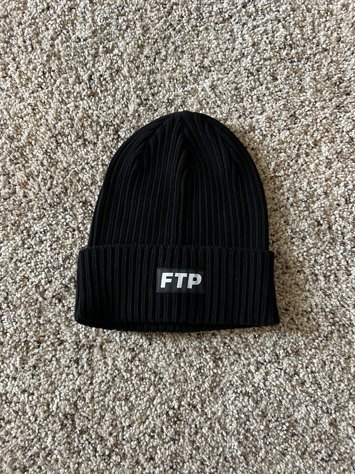 FTP online Bundle: Chrome Logo Tee Size L + Waffle Knit FTP Beanie + Classic FTP Beanie