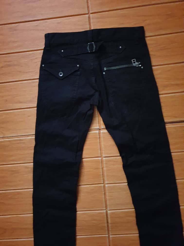 Japanese Brand Unnamed Japanese Brand black colour buckle back pant Size US 31 - 14 Thumbnail