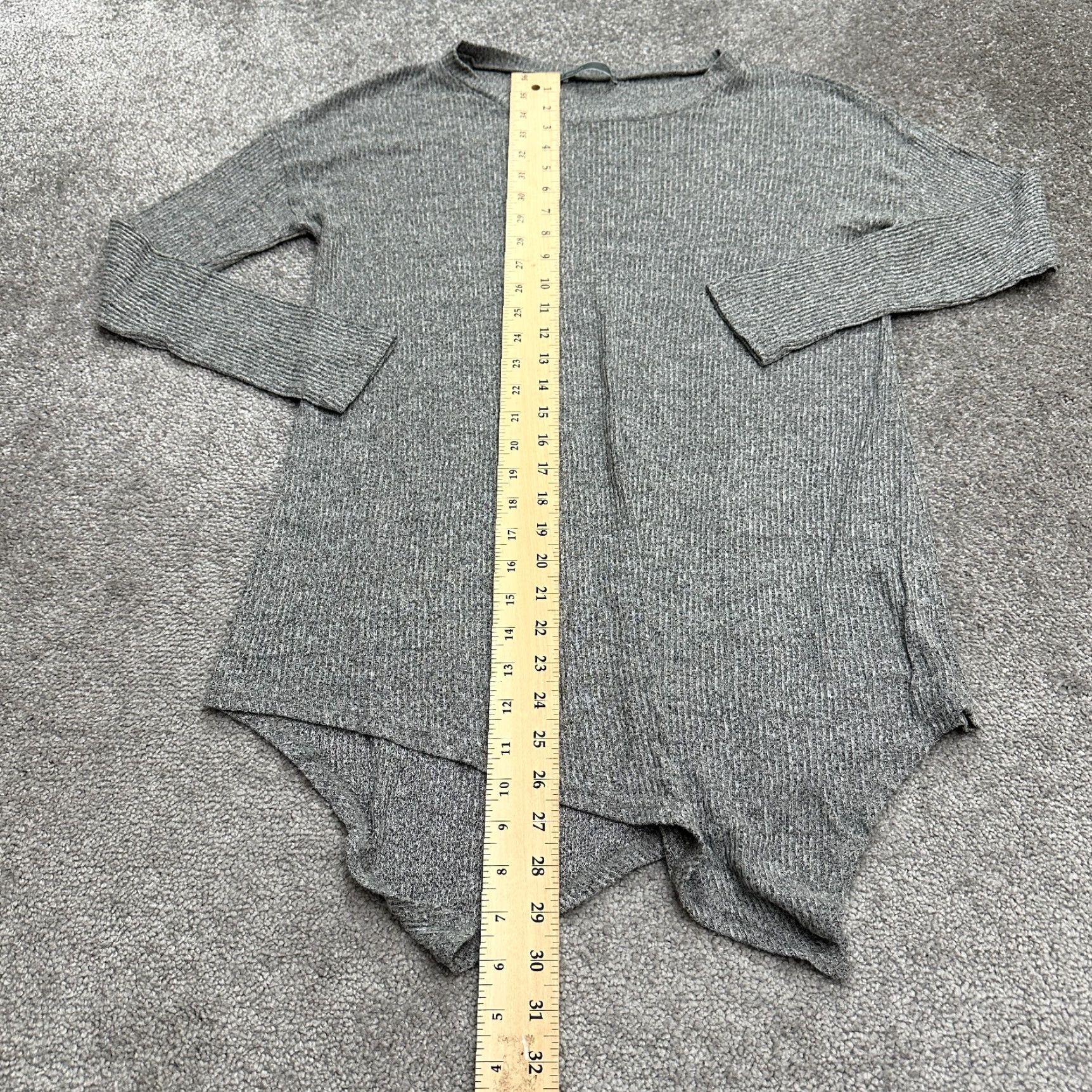 Vintage Cherish Pullover Sweater Womens S Gray Round Neck Lightweight Asymmetric Hem Knit Style Casual Size S / US 4 / IT 40 - 6 Thumbnail