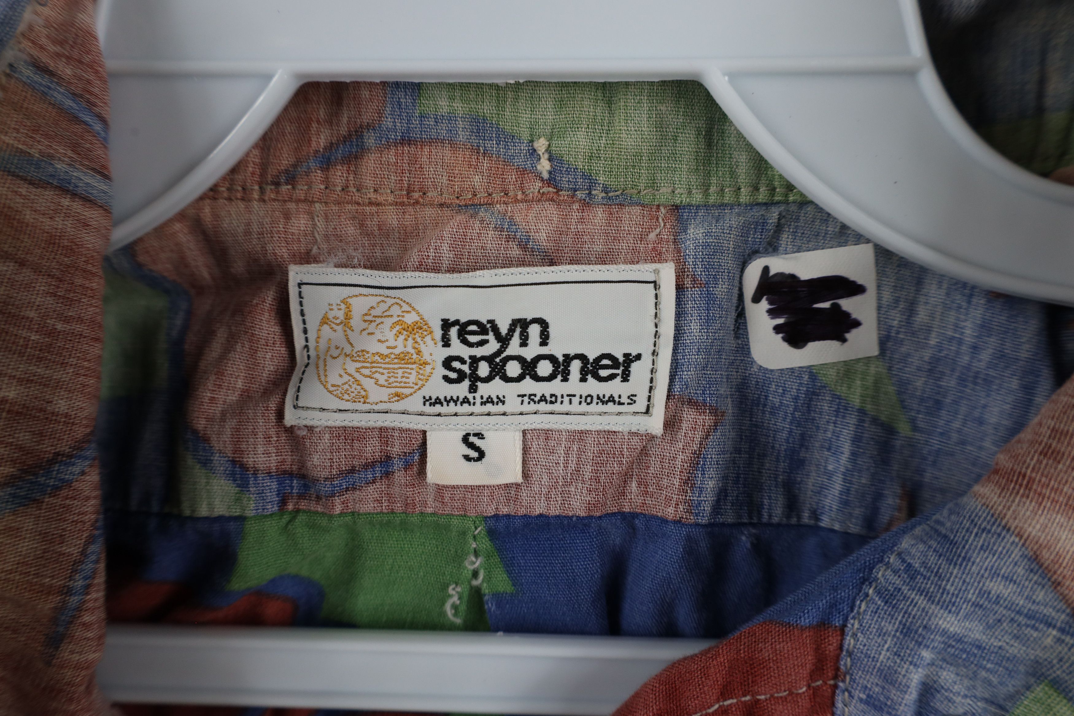 Reyn Spooner × Vintage Vintage 90s Reyn Spooner Print Flower Button Down Polo USA Size US S / EU 44-46 / 1 - 8 Thumbnail