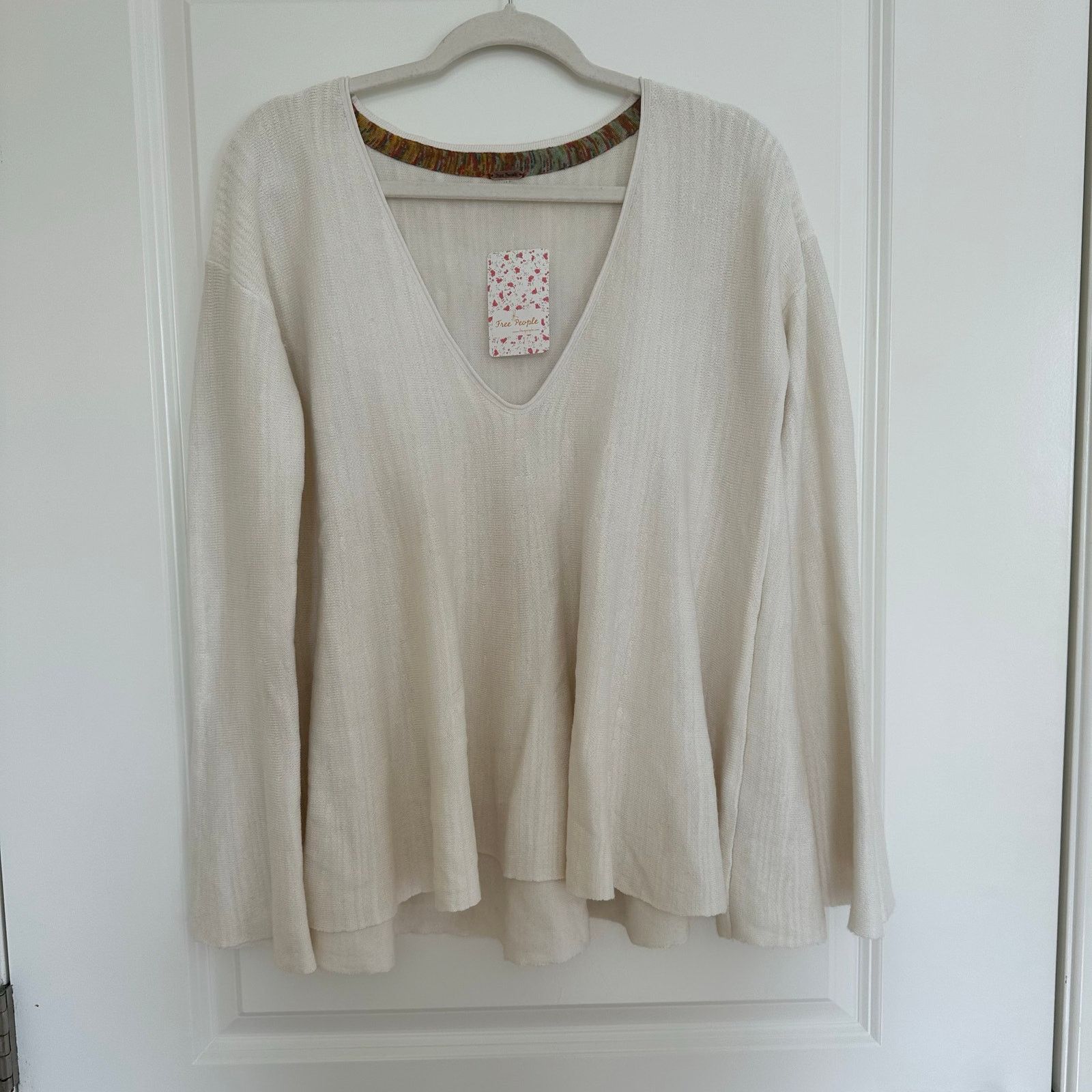 Free People Free People V Neck Knit Sweater Oversized Bell Sleeves Sz M Size M / US 6-8 / IT 42-44 - 1 Thumbnail