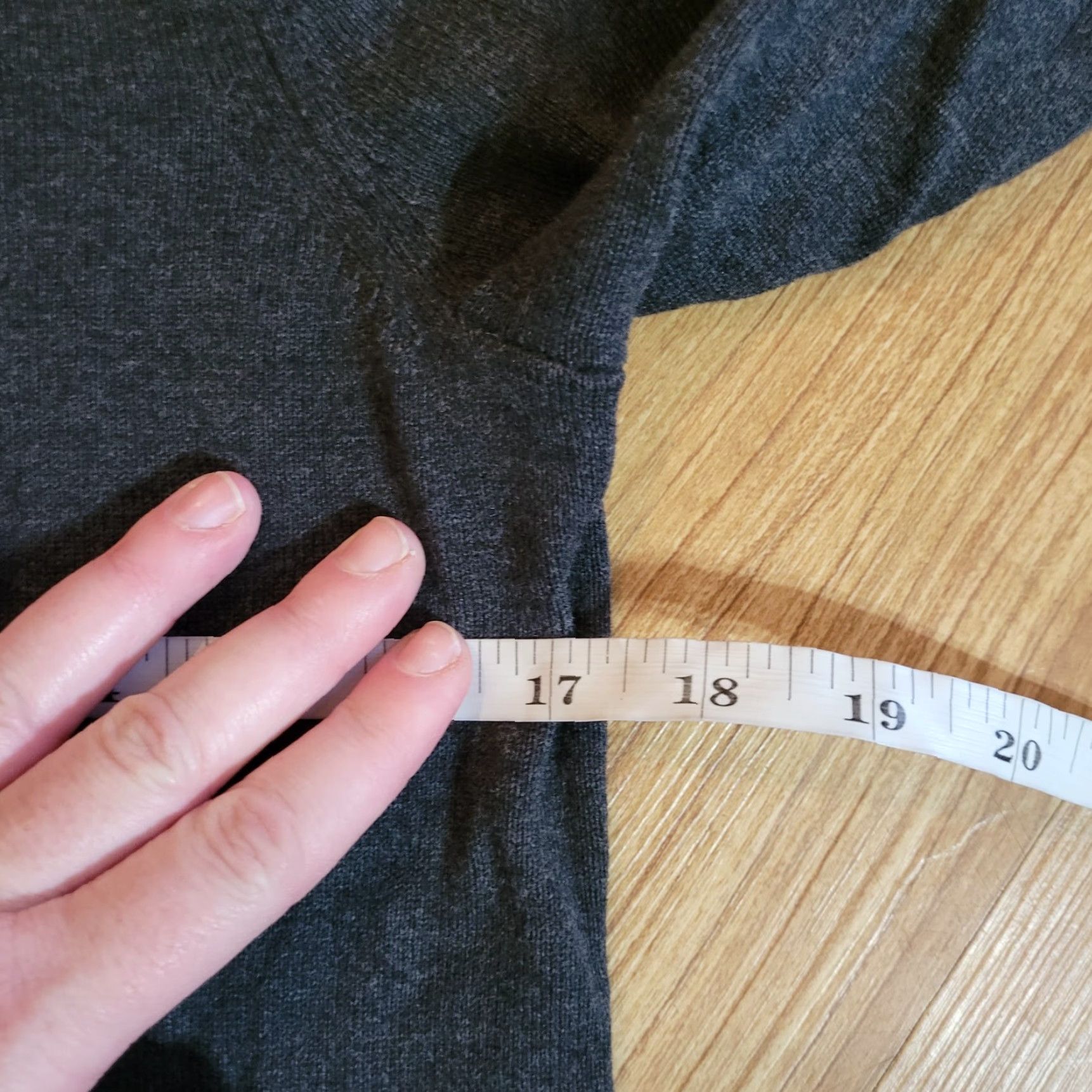 Banana Republic Banana Republic Sweater Womens Small Petite Gray Long Sleeve Round Neck Knit Pullover Size S / US 4 / IT 40 - 6 Thumbnail