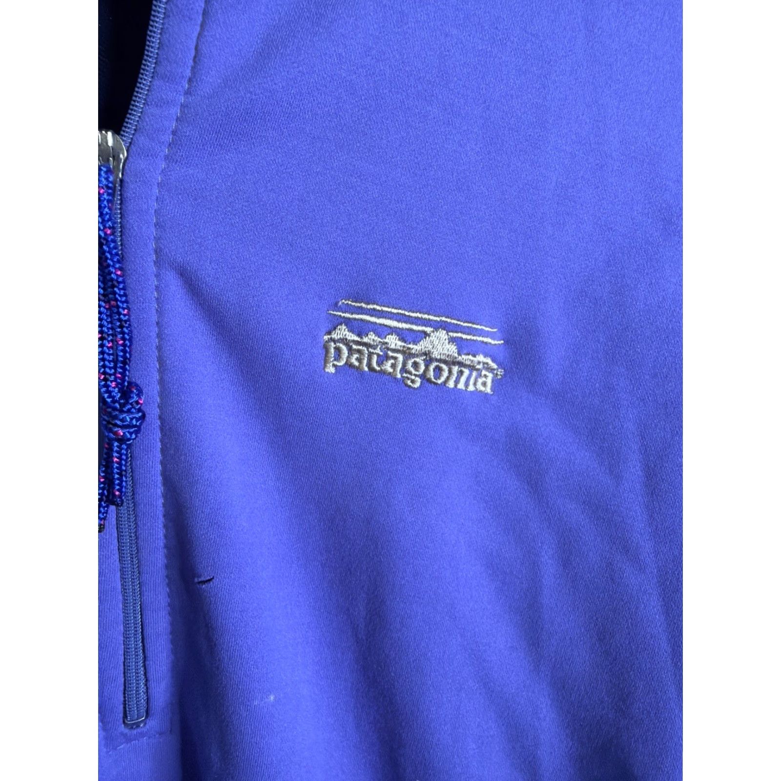 Patagonia VINTAGE Patagonia Pullover Top Womens S Purple USA 90s Thermal Zipper Back Pocket Gorpcore Activewear Pattern Solid Pullover Size S / US 4 / IT 40 - 2 Thumbnail