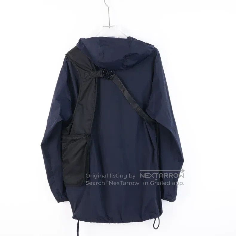 Louis Vuitton Louis Vuitton Navy blue assault jacket Size US M / EU 48-50 / 2 - 2 Thumbnail