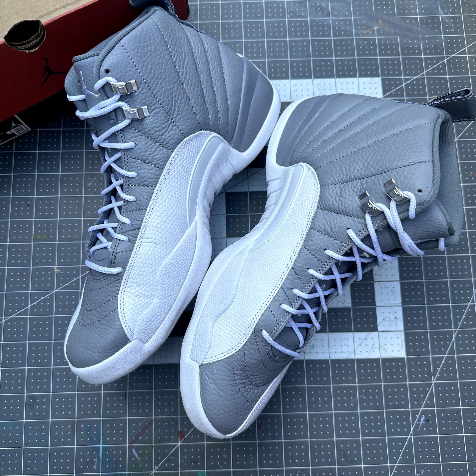 Jordan Brand Jordan 12 'Stealth' Size US 13 / EU 46 - 2 Thumbnail
