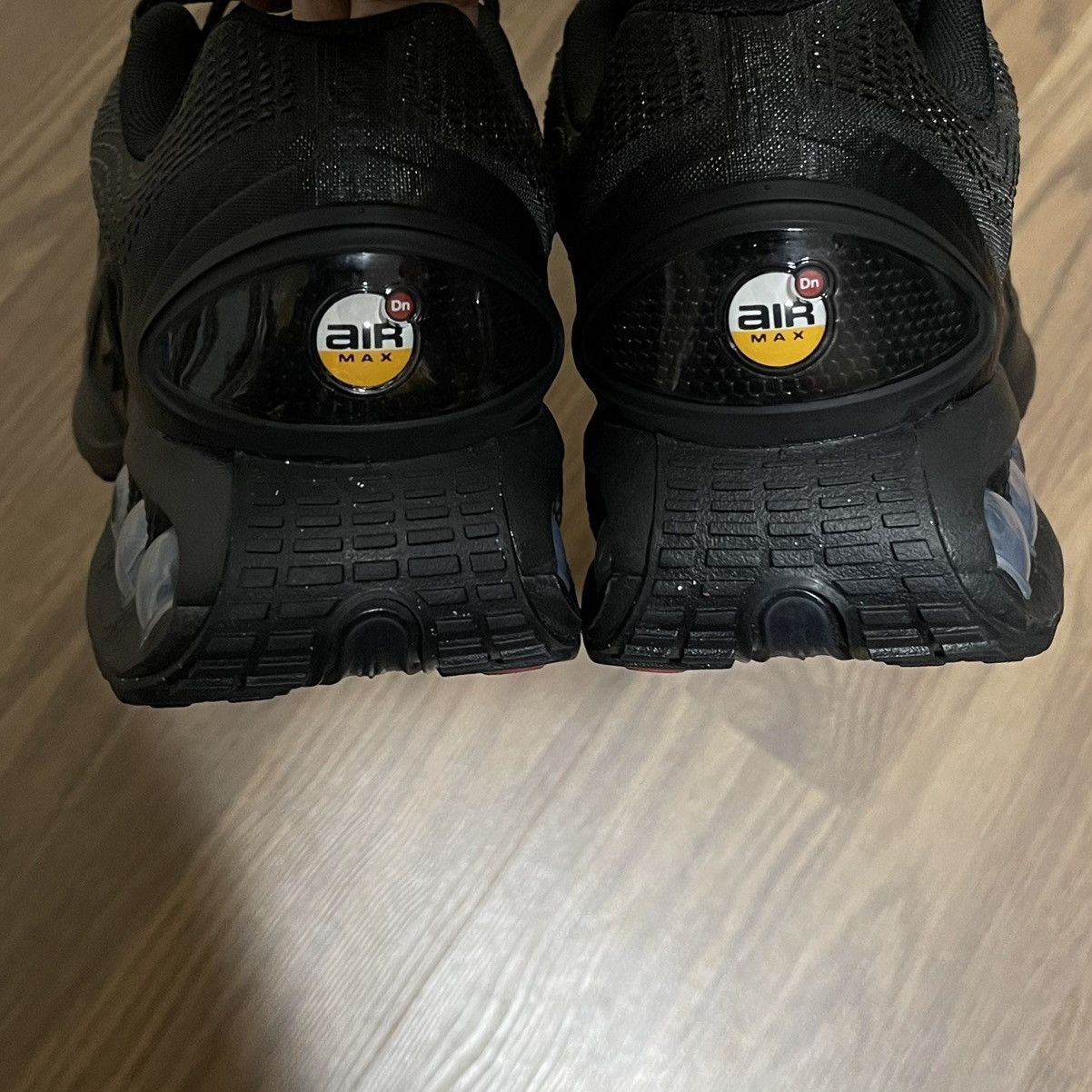 Nike Nike Air Max DN Black Metallic Sneaker Mens size 11.5 Size US 11.5 / EU 44-45 - 6 Thumbnail
