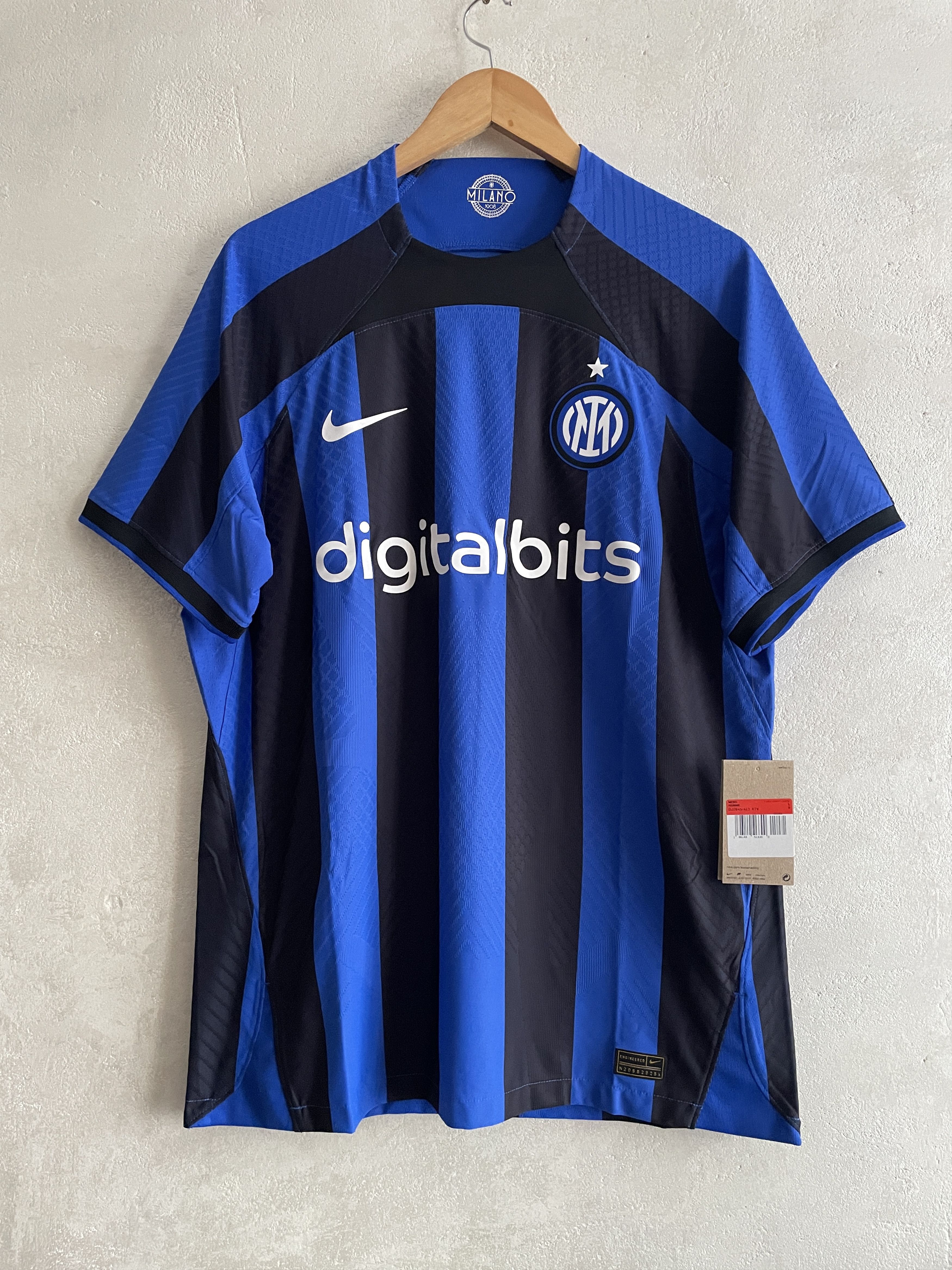 Nike AUTHENTIC Inter Milan 2022 2023 home soccer kit jersey shirt Size US L / EU 52-54 / 3 - 1 Thumbnail