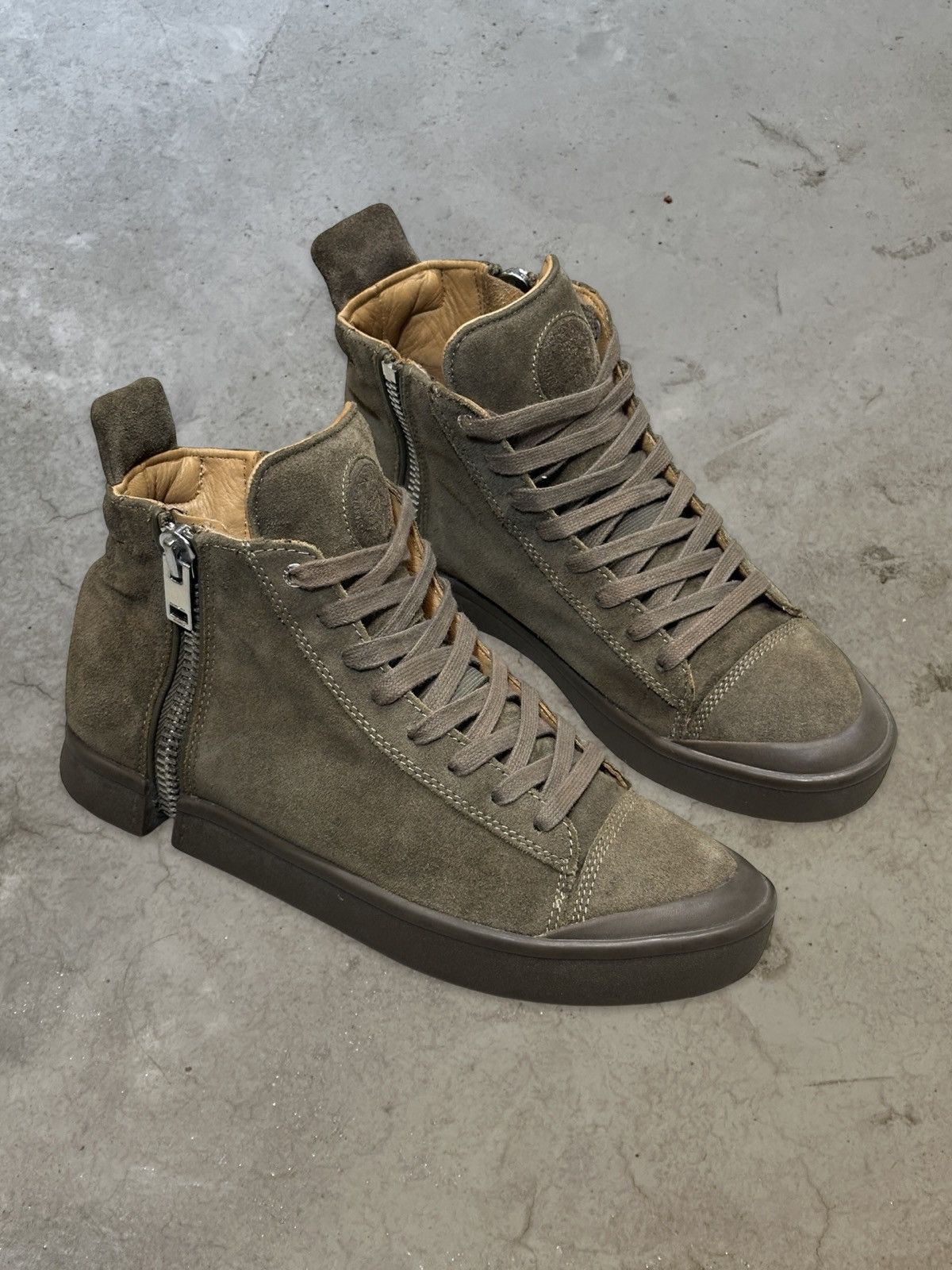 Diesel (FW17) S-NENTISH HI TOP Size US 9 / EU 42 - 1 Thumbnail