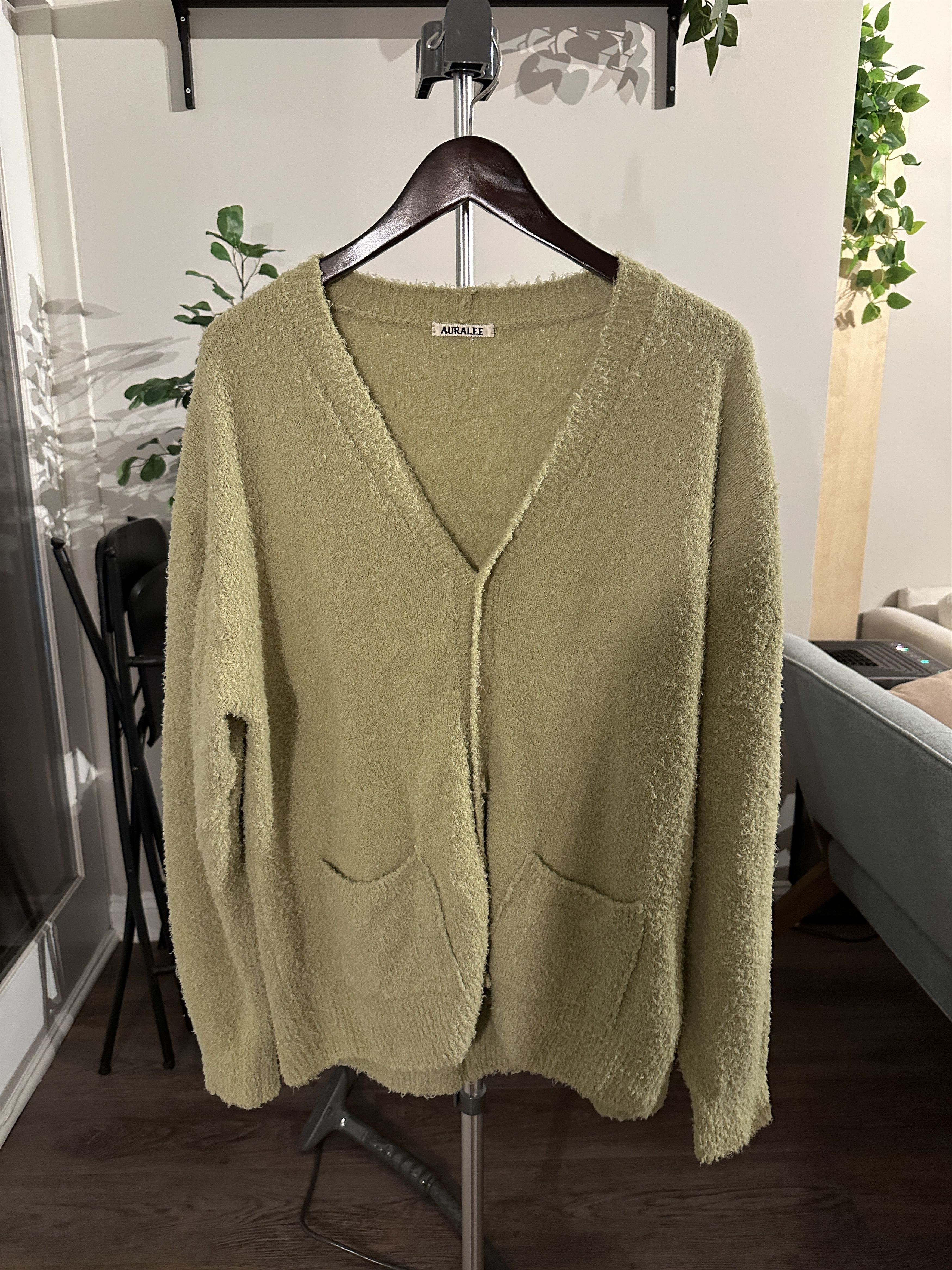 トップス AURALEE SHAGGY KNIT CARDIGAN Auralee Cotton Linen Cut Shaggy Knit Cardigan | Garmentory