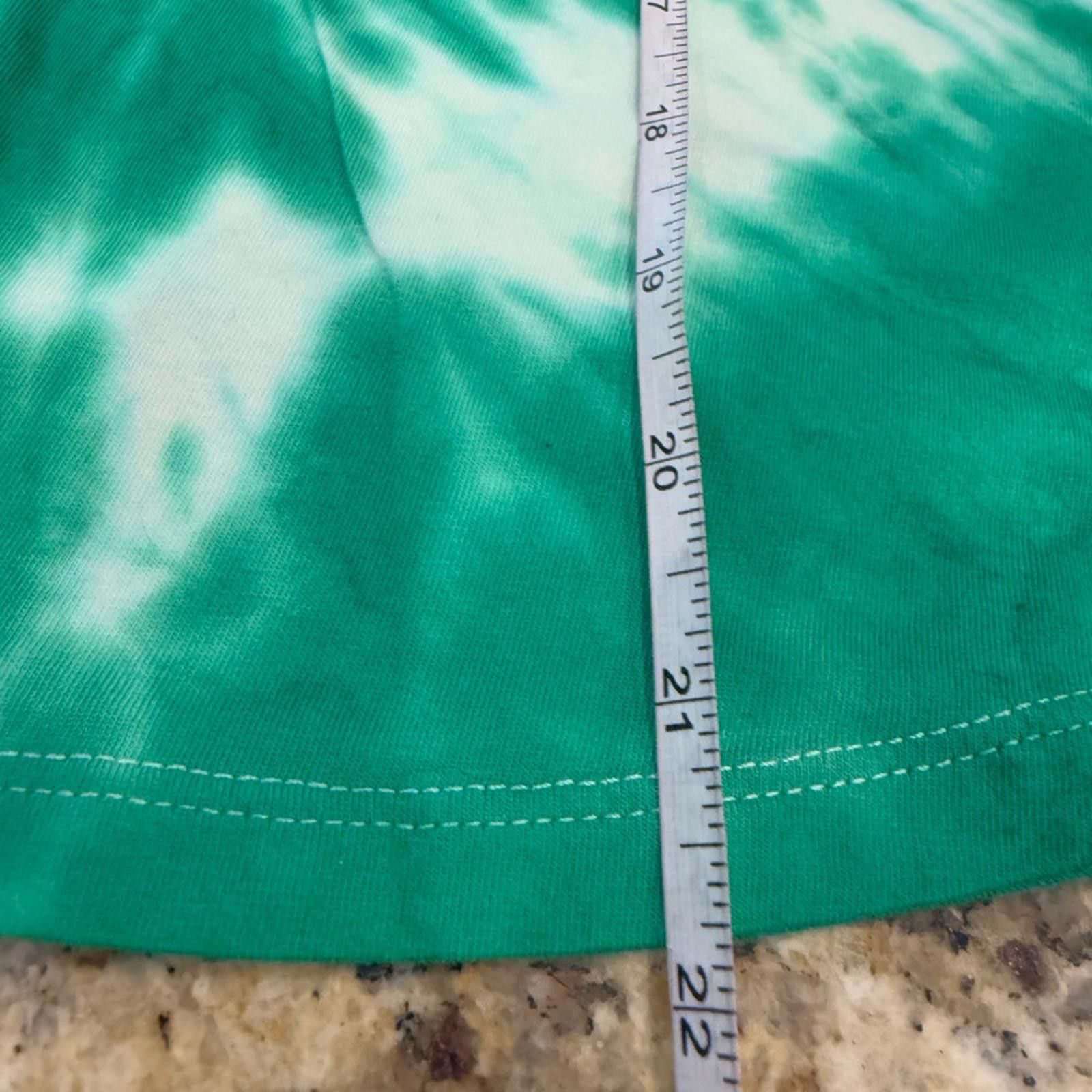 Hot Topic Hot Topic green tie dye shamrock cotton tank top SZ SM Size S / US 4 / IT 40 - 7 Thumbnail