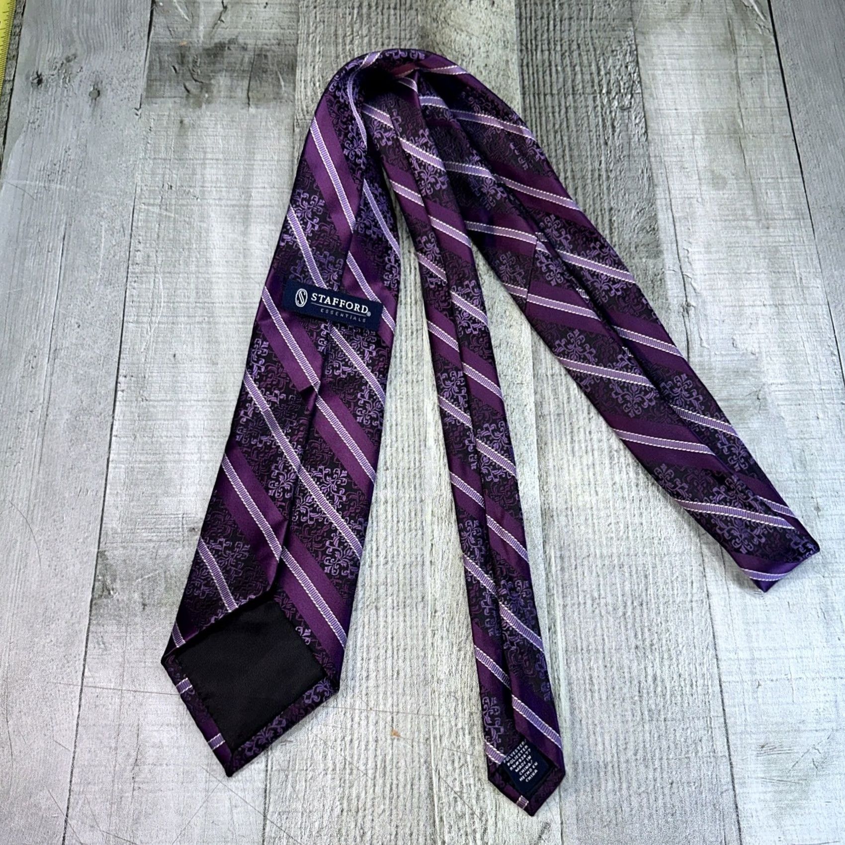 Essentials VINTAGE? Men’s Stratford Essentials Purple Stripes 60 Inch Tie Shirt Men Striped Tie Purple 60 Inch Essentials Boys? Size ONE SIZE - 5 Thumbnail