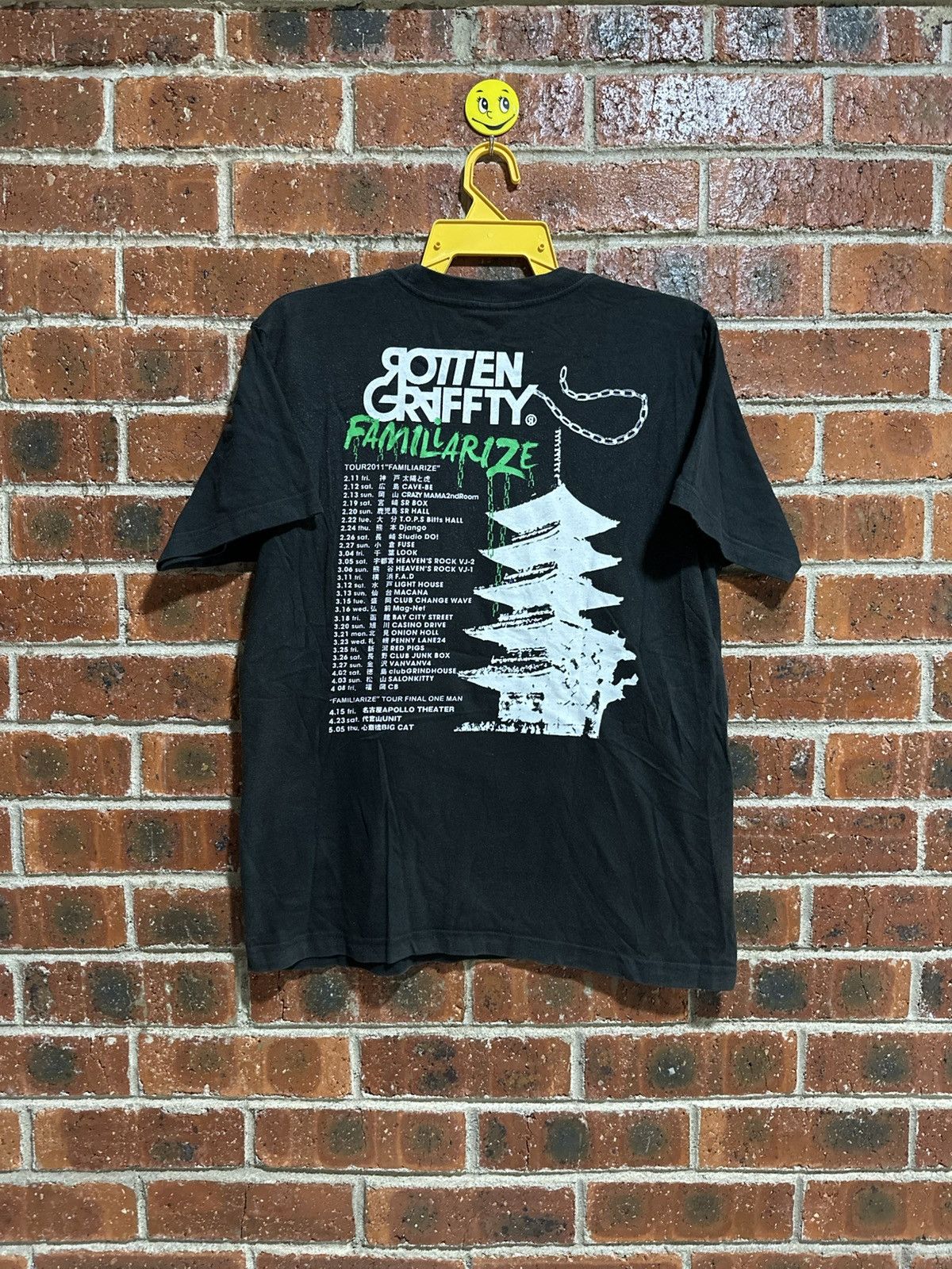 Band Tees × Vintage Vintage Rotten Graffty Familiarize Faded Tee Size US M / EU 48-50 / 2 - 6 Thumbnail