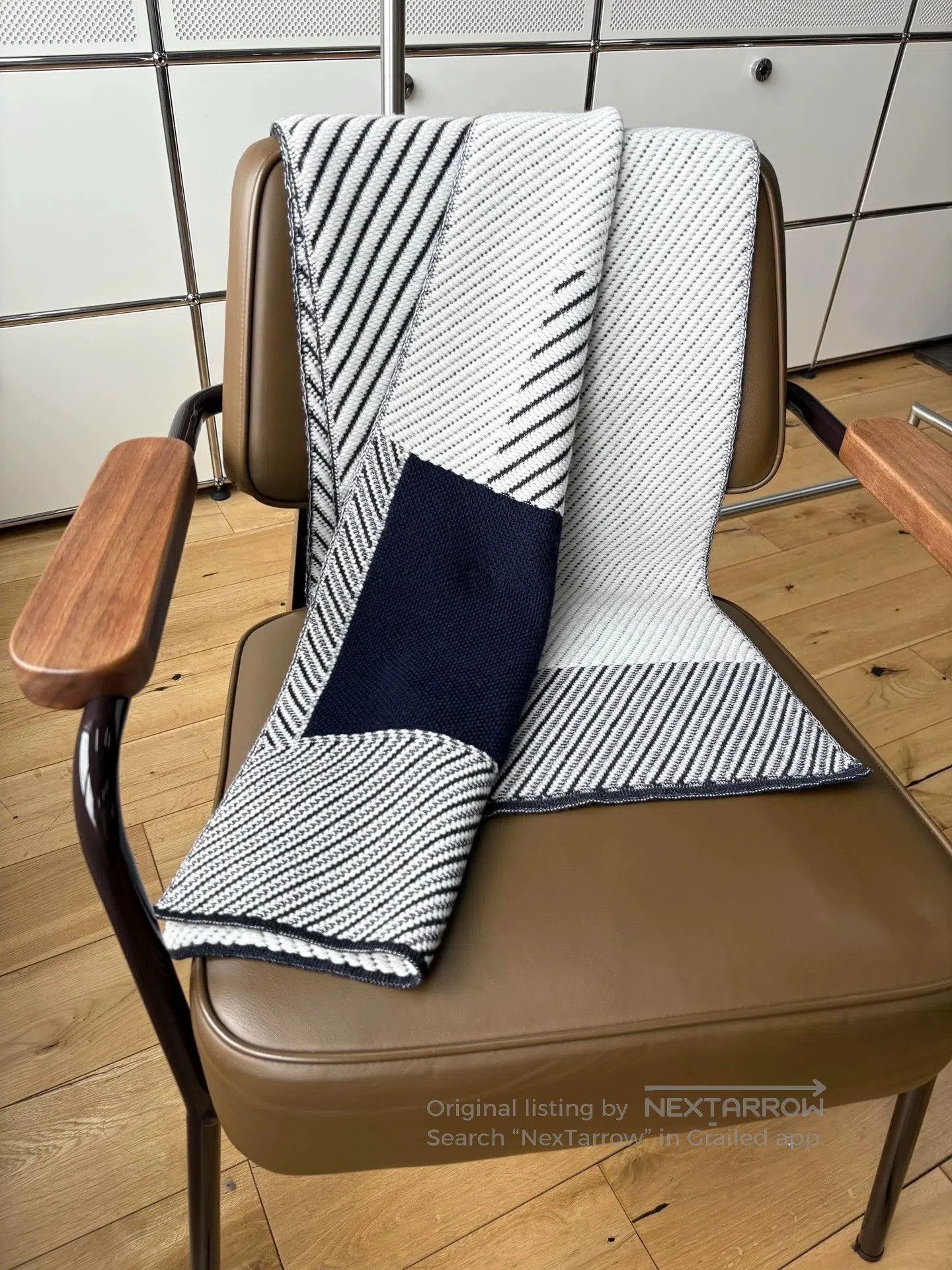 Fendi fendi black and white cashmere scarf. Size ONE SIZE - 8 Thumbnail