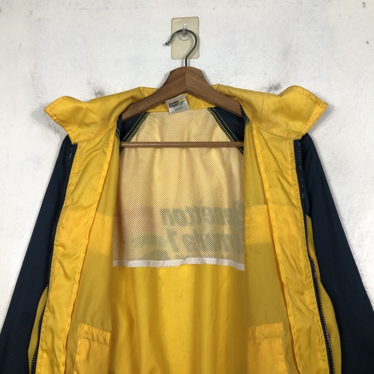 Benetton 📌Vintage Bomber Jacket Benetton Formula 1 Racing Team Logo Size US M / EU 48-50 / 2 - 17 Thumbnail