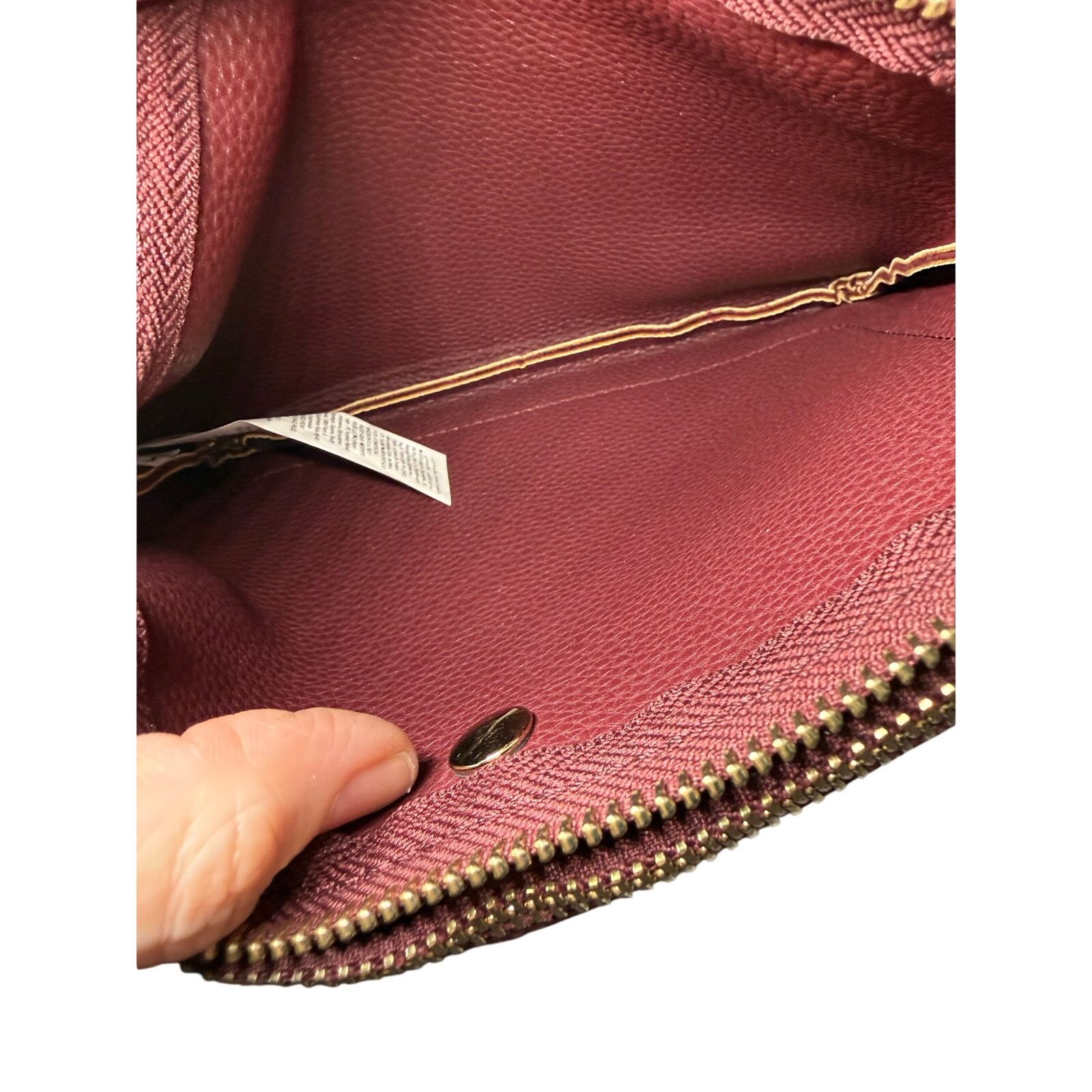 Old Navy Old Navy Burgundy Crossbody Bag Suede Key Charm 3 Pocket Size ONE SIZE - 8 Thumbnail