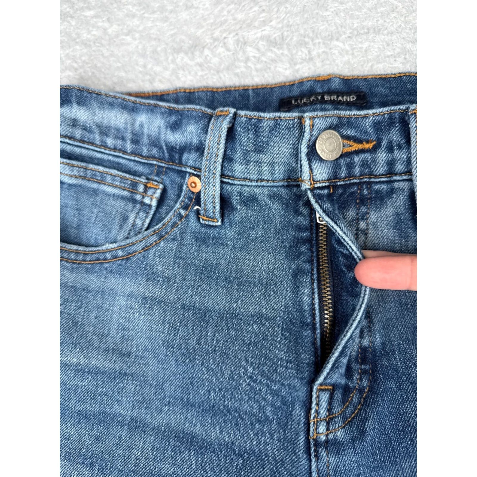 Lucky Brand Lucky Brand Jeans Womens 12 Blue Denim Crop High Rise Distressed Cotton 31x22 Size 34" / US 12 / IT 48 - 5 Thumbnail