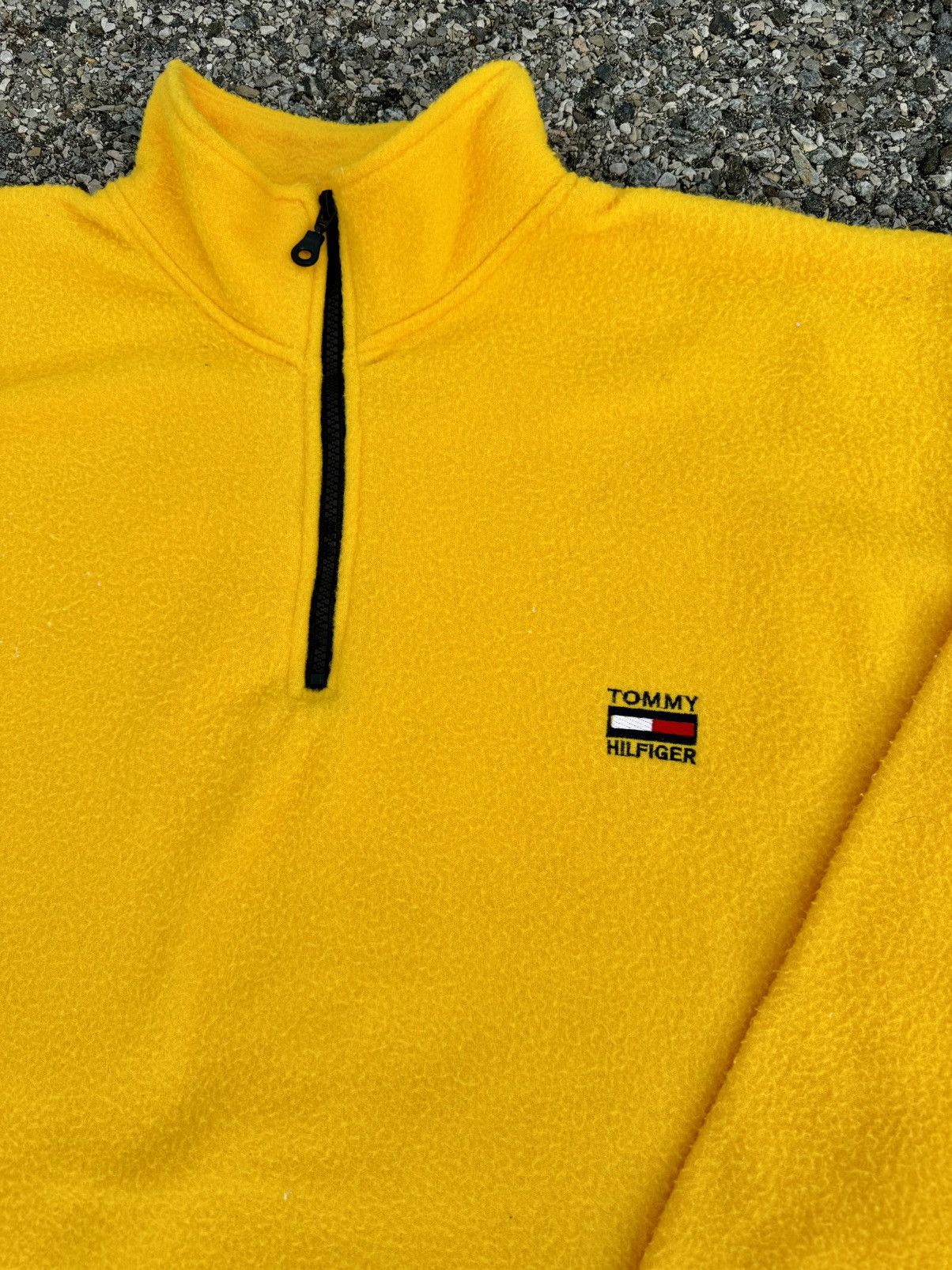 Tommy Hilfiger × Tommy Jeans × Vintage Tommy Hilfiger 90’s Vintage Hip Hop Rap Fleece Sweater Size US XL / EU 56 / 4 - 5 Thumbnail