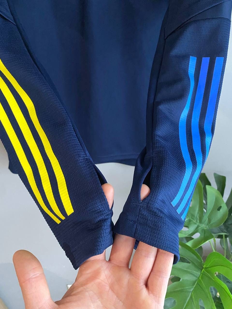 Adidas Sweden National Football Team Soccer Longsleeve, M, FS7183 Size US M / EU 48-50 / 2 - 11 Thumbnail