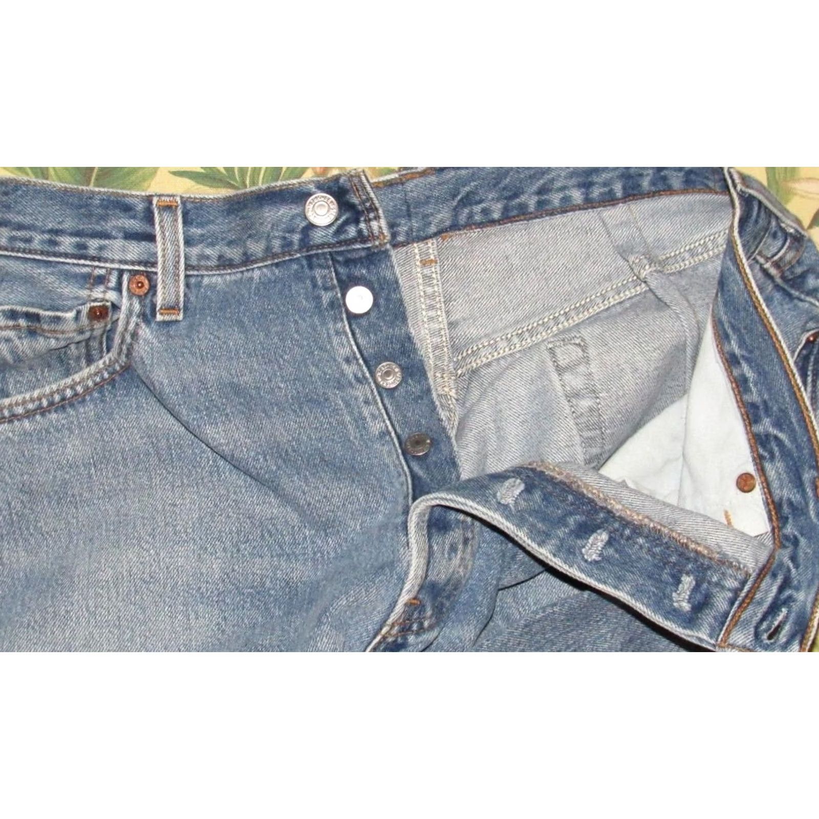 Vintage Vtg Levis 505 Denim Jeans Made In USA 32 x 30 Mens Regular 32 Blue Straight Inseam 30 Vintage Levis 505 Denim Jeans Made In USA 32 x 30 Mens Blueside Size US 32 / EU 48 - 6 Thumbnail