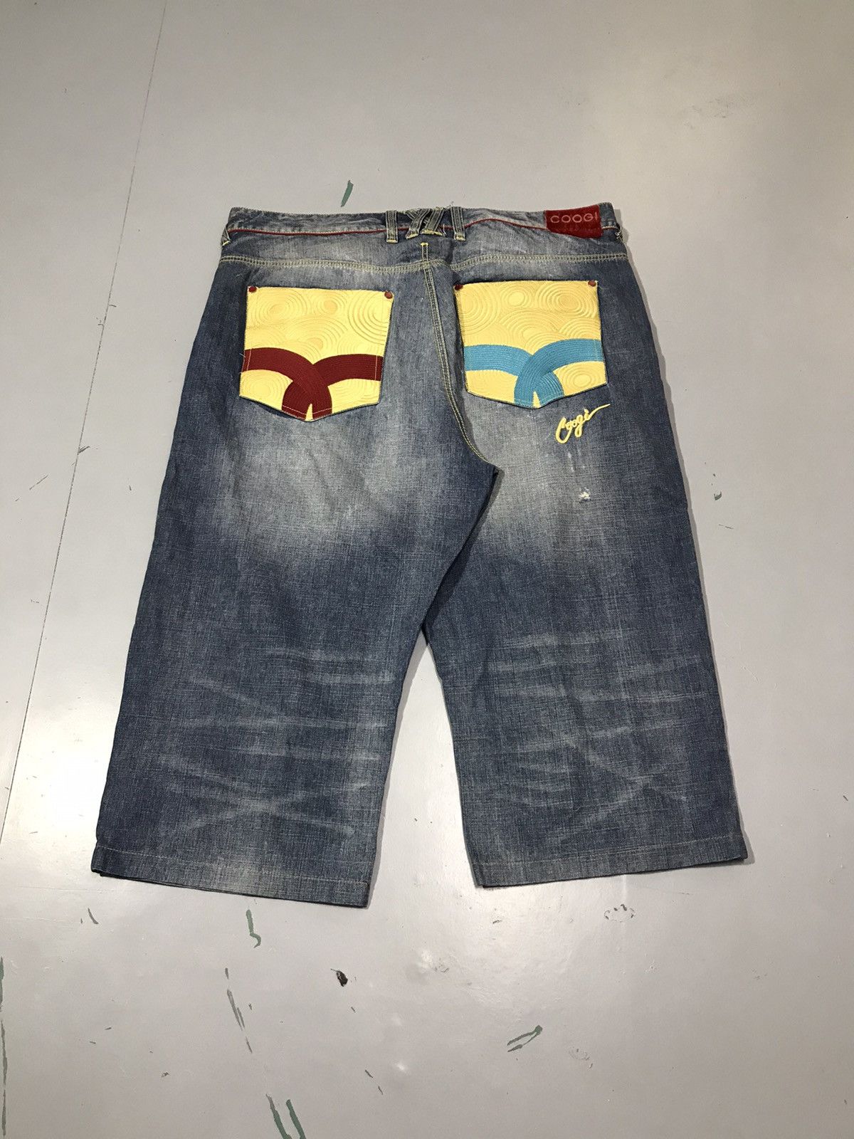 Coogi Vintage Coogi embroidered jort 46x23 Size US 44 / EU 60 - 1 Thumbnail