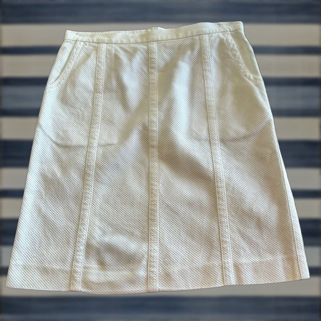 Vintage Barneys New York Women's White Pencile Straight Skirt Sz 8/42 Made In Italy City Knee Length Zipper Lined Size 30" / US 8 / IT 44 - 1 Thumbnail