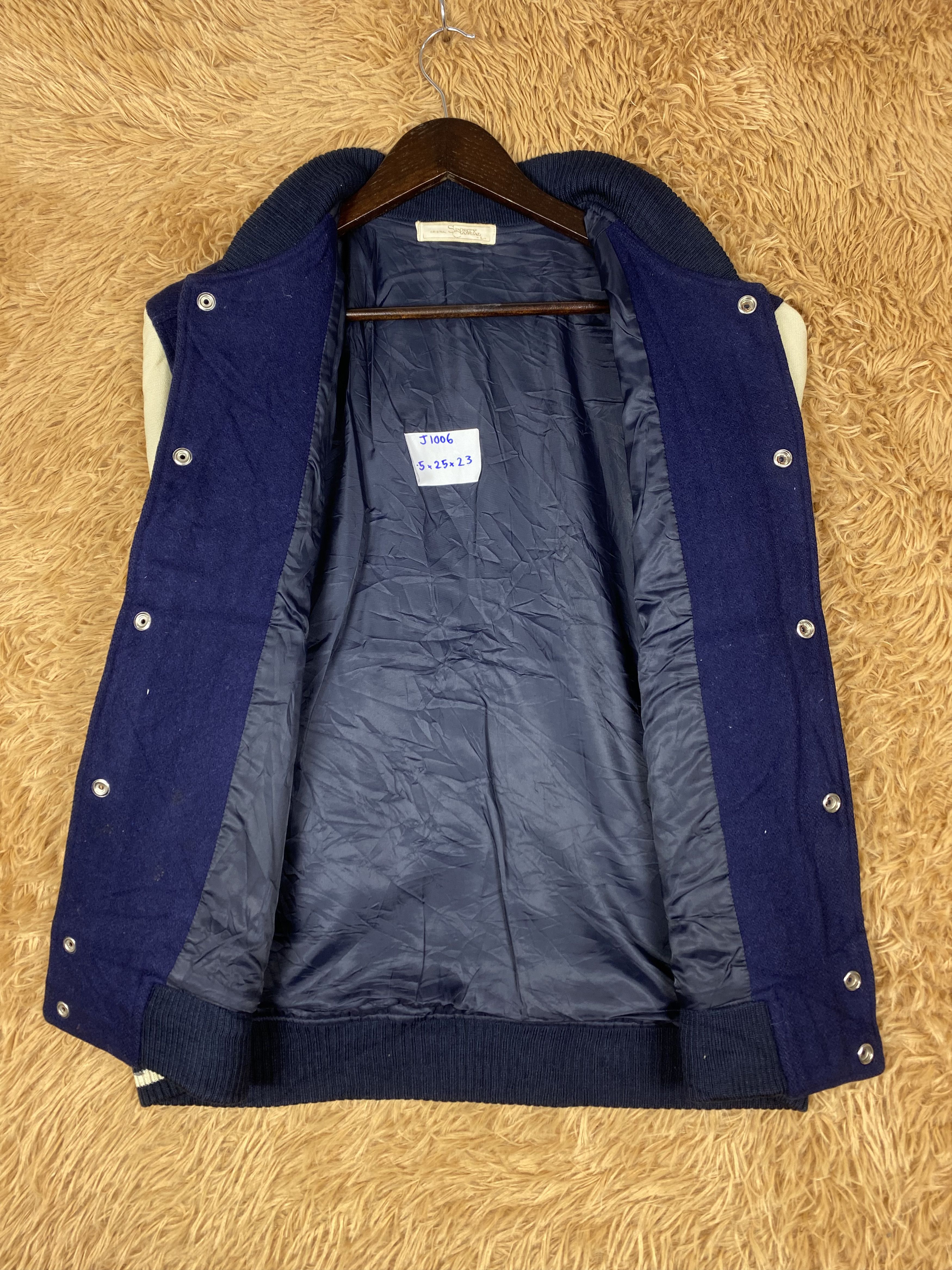 Japanese Brand Vintage Sporty Casual Varsity Jacket DJ1006 Size US L / EU 52-54 / 3 - 6 Thumbnail