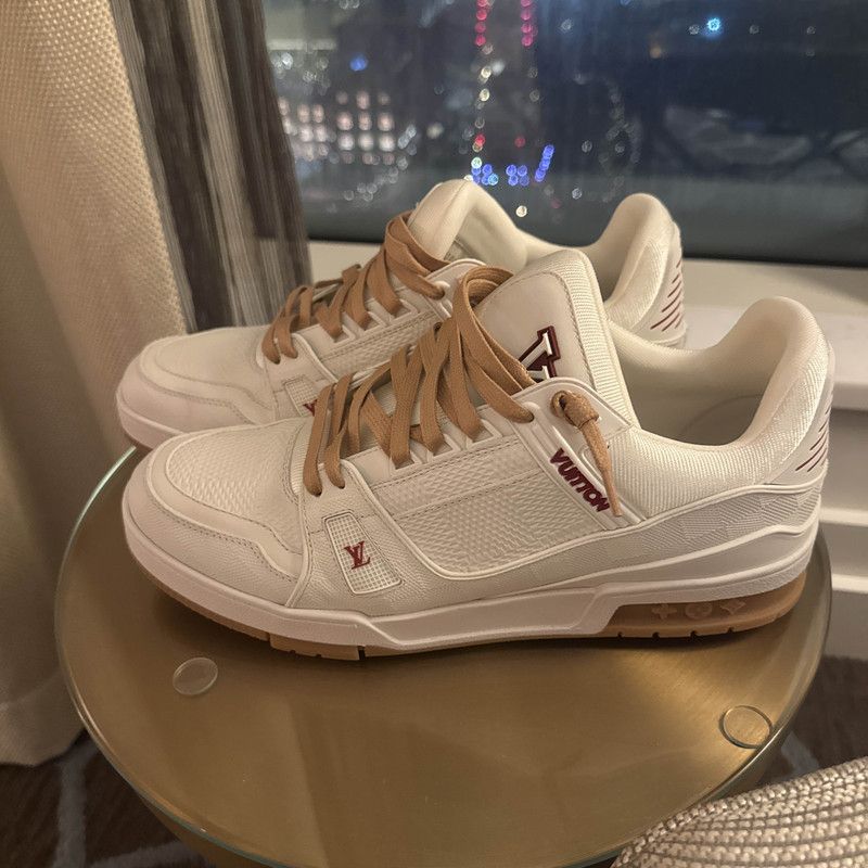Louis Vuitton Louis Vuitton White Trainer Low Top Sneakers 0079 Size US 10.5 / EU 43-44 - 1 Thumbnail