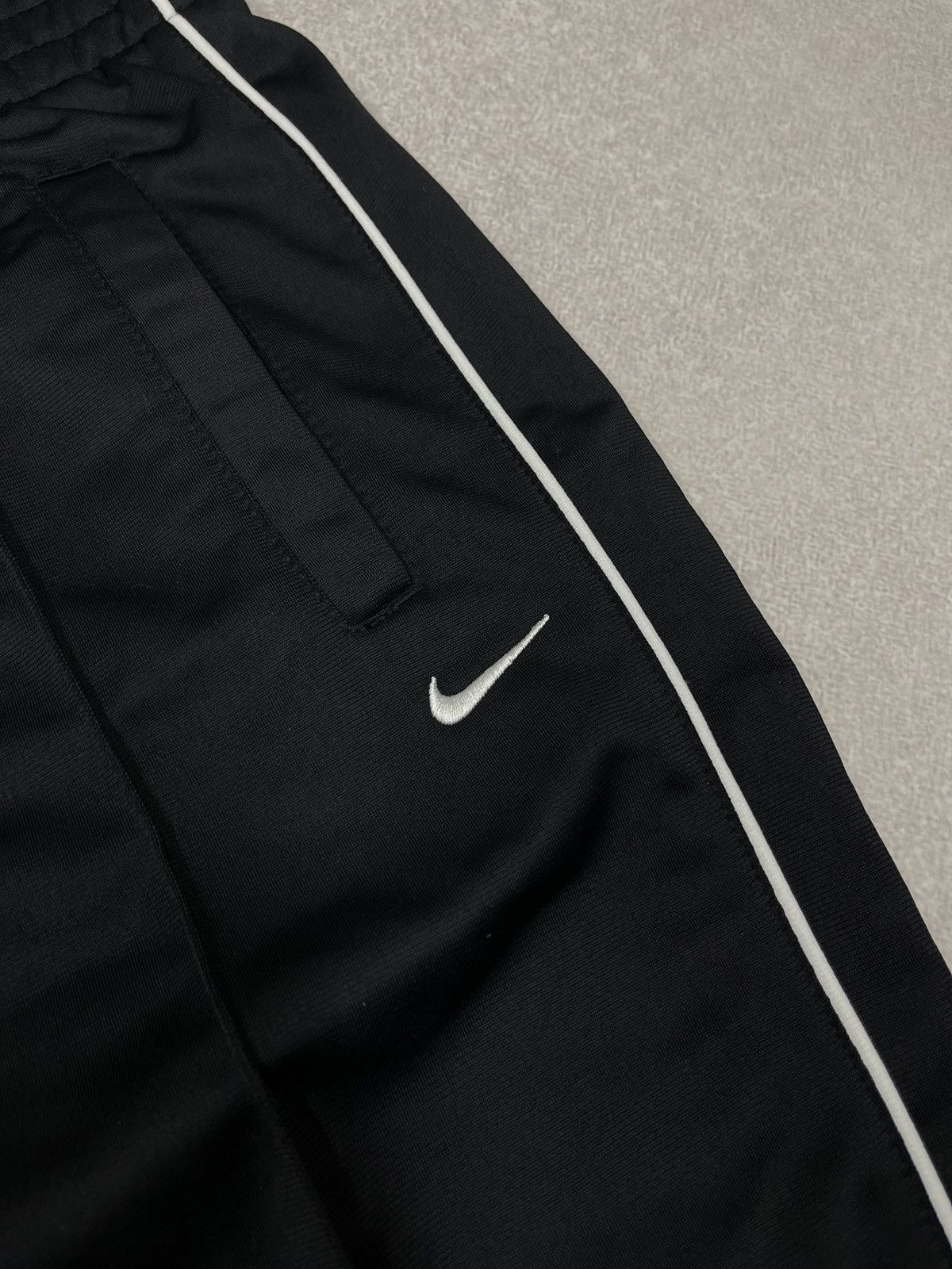 Nike Womens Nike Sweatpants Black Drill Y2K ACG TN Size 30" / US 8 / IT 44 - 5 Thumbnail