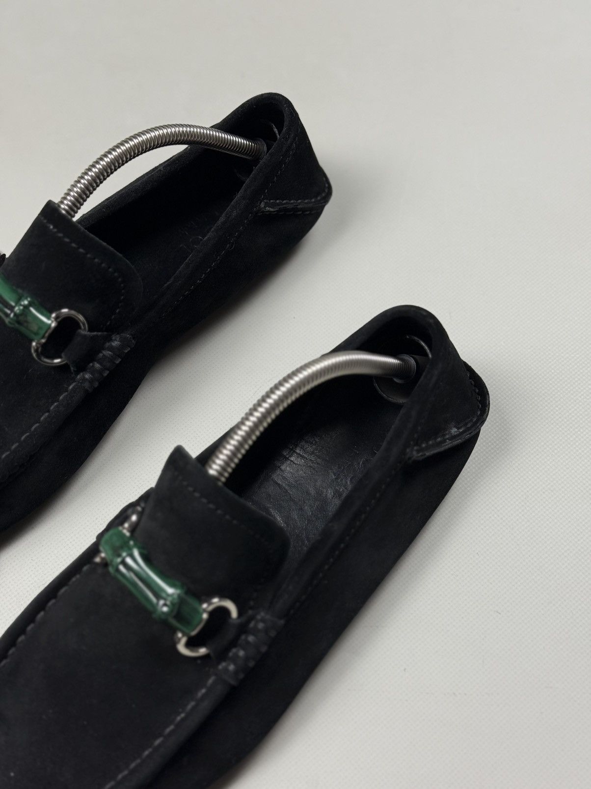 Gucci Gucci Bamboo Horsebit Suede Classic Formal Loafers Shoes Size US 8.5 / EU 41-42 - 13 Thumbnail