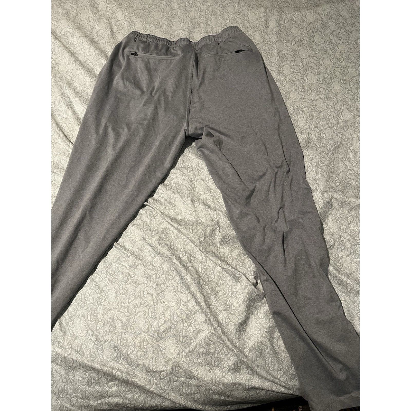 Vuori Vuori Men's Performance Jogger Gray Size Medium Zip Pockets Size US 32 / EU 48 - 8 Thumbnail
