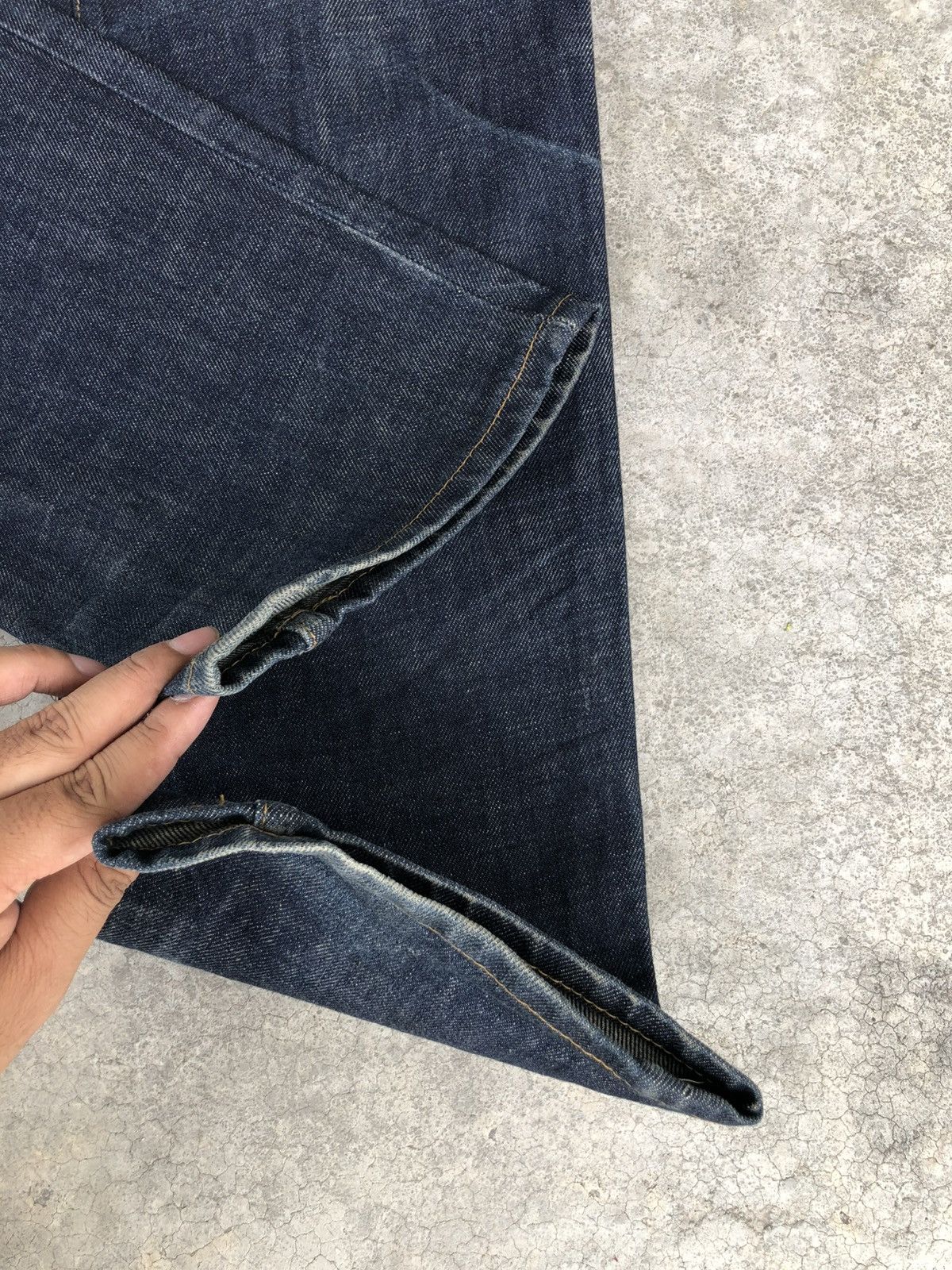 Helmut Lang Helmut Lang Classic Raw Denim Distressed Jeans Size US 31 - 14 Thumbnail
