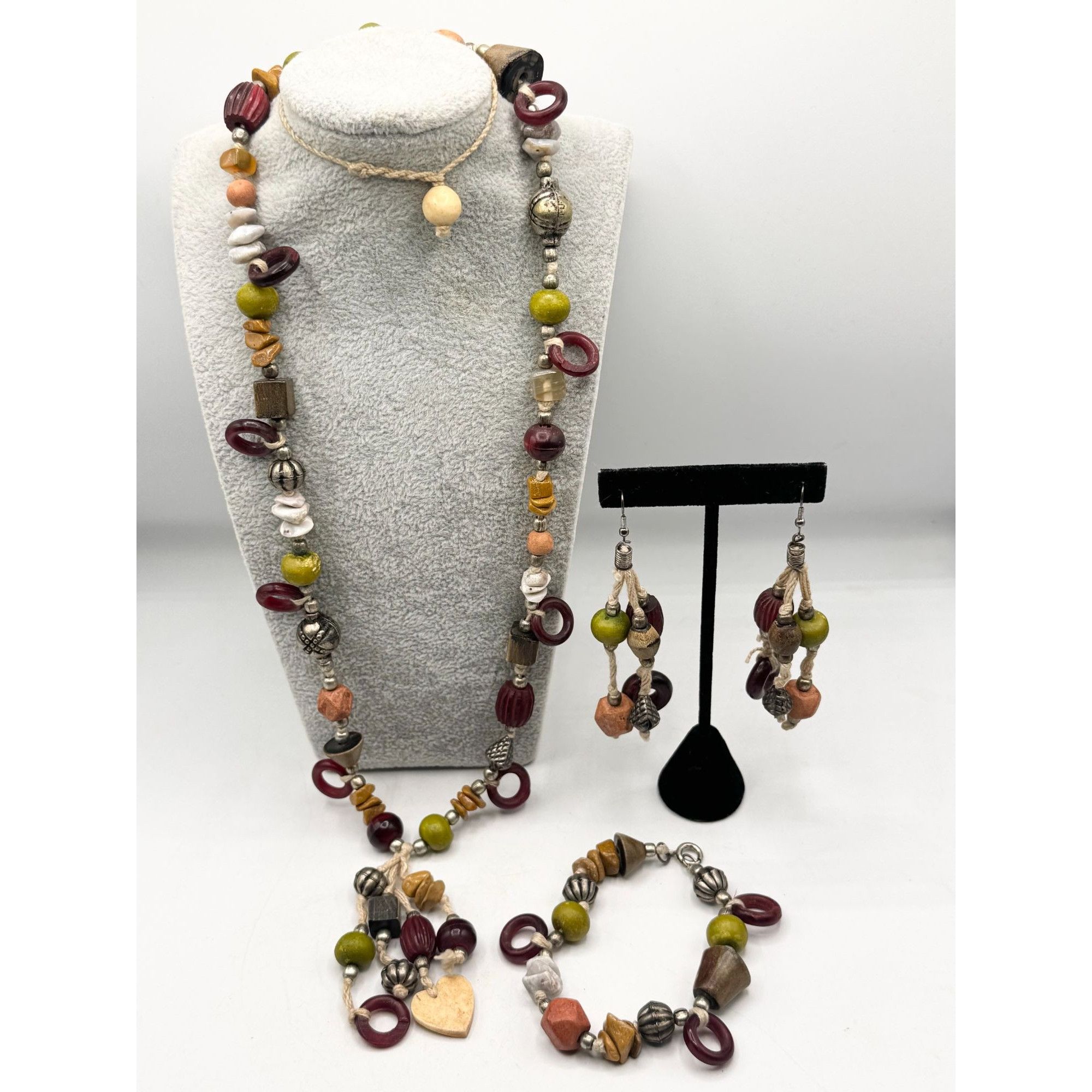 Vintage Vintage wood stone charm necklace bracelet and earrings set Size ONE SIZE - 3 Thumbnail