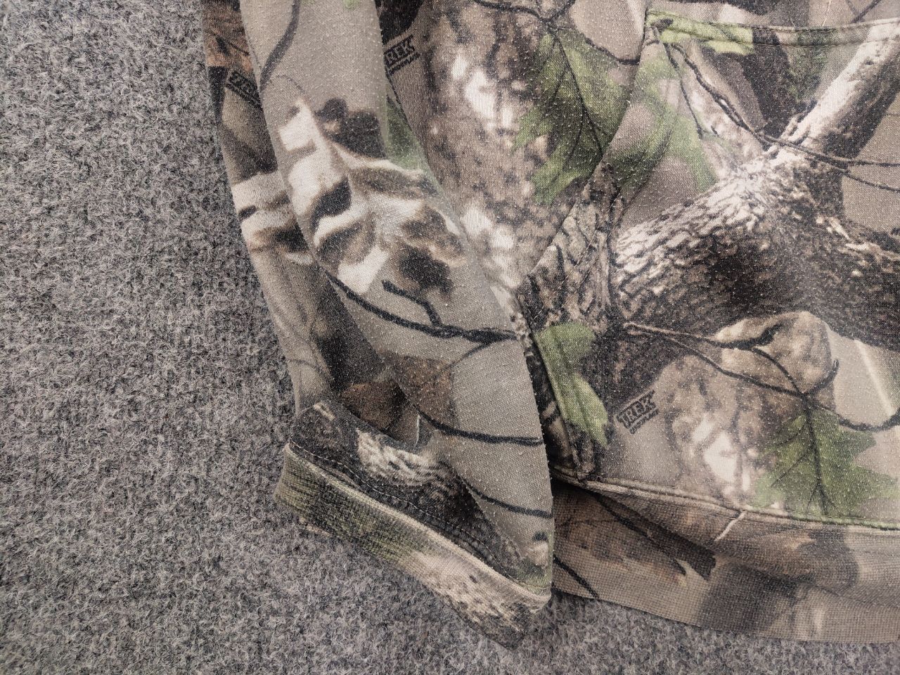 Vintage Vintage game technical apparel RealTree Hoodie Y2K Style Size US M / EU 48-50 / 2 - 6 Thumbnail