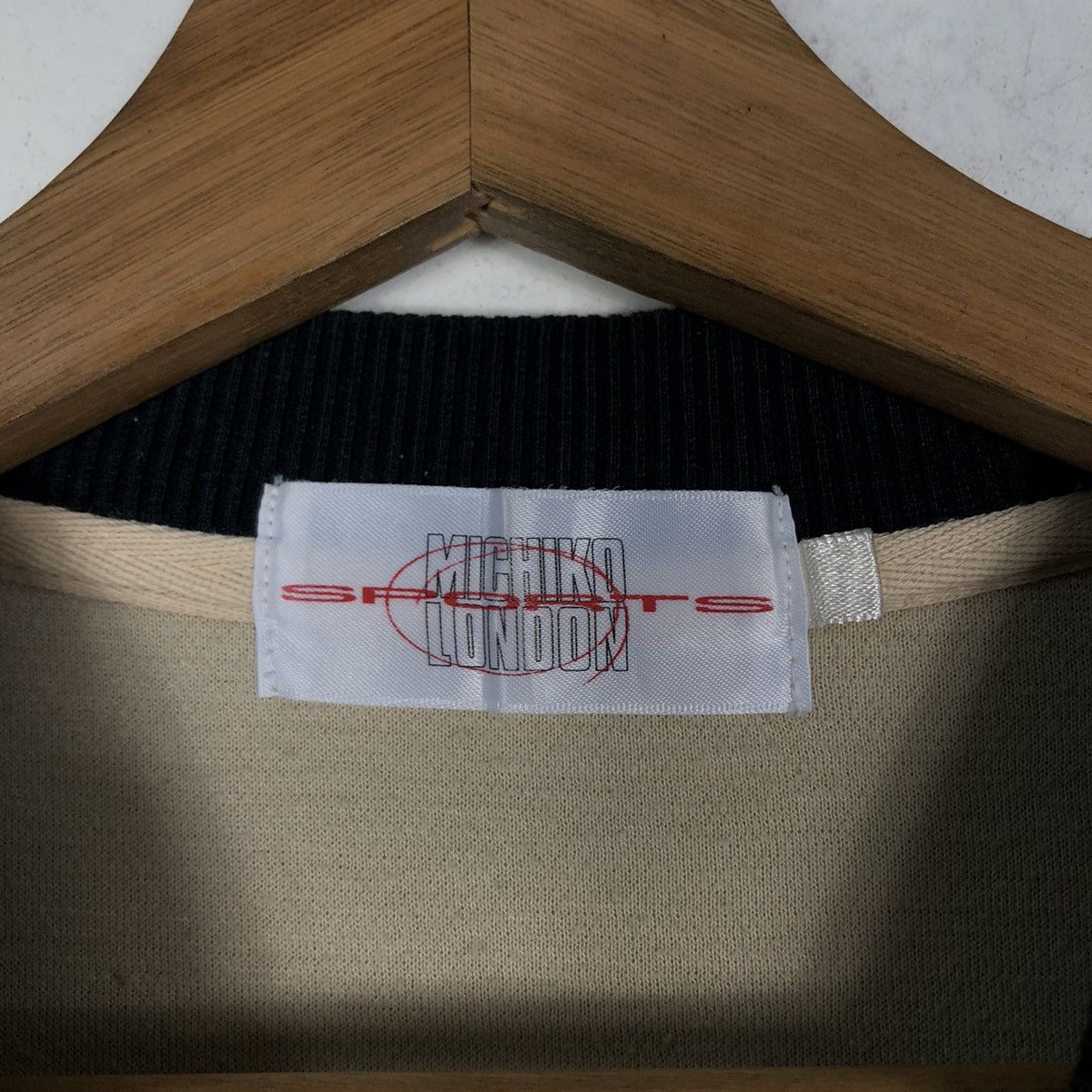 Japanese Brand 🔥Vintage Sweatshirt Crewneck Michiko London Spell Out Big Size US M / EU 48-50 / 2 - 13 Thumbnail