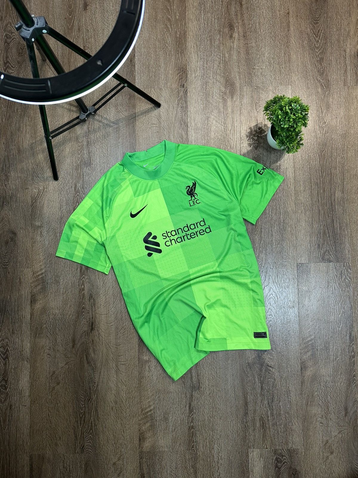 Nike Liverpool Football Club Nike 2021 Goalkeeper Shirt Jersey Size US XL / EU 56 / 4 - 1 Thumbnail