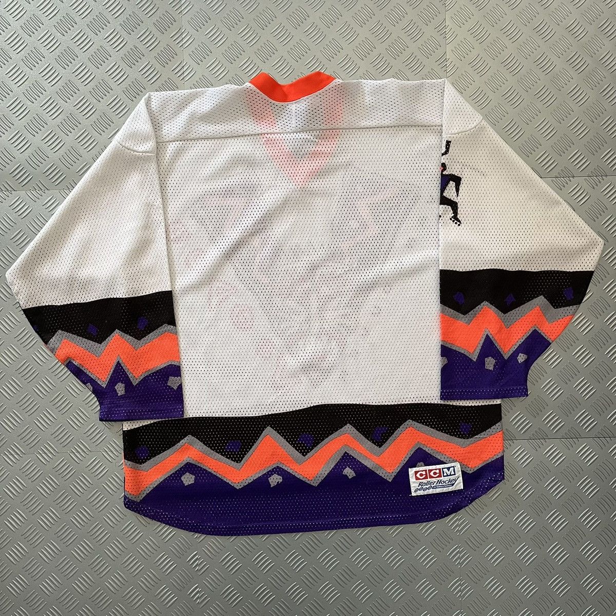 Ccm × Vintage Vintage 90s CCM Vancouver Voodoo RHI Hockey Jersey 🪇🎭 Size US M / EU 48-50 / 2 - 11 Thumbnail