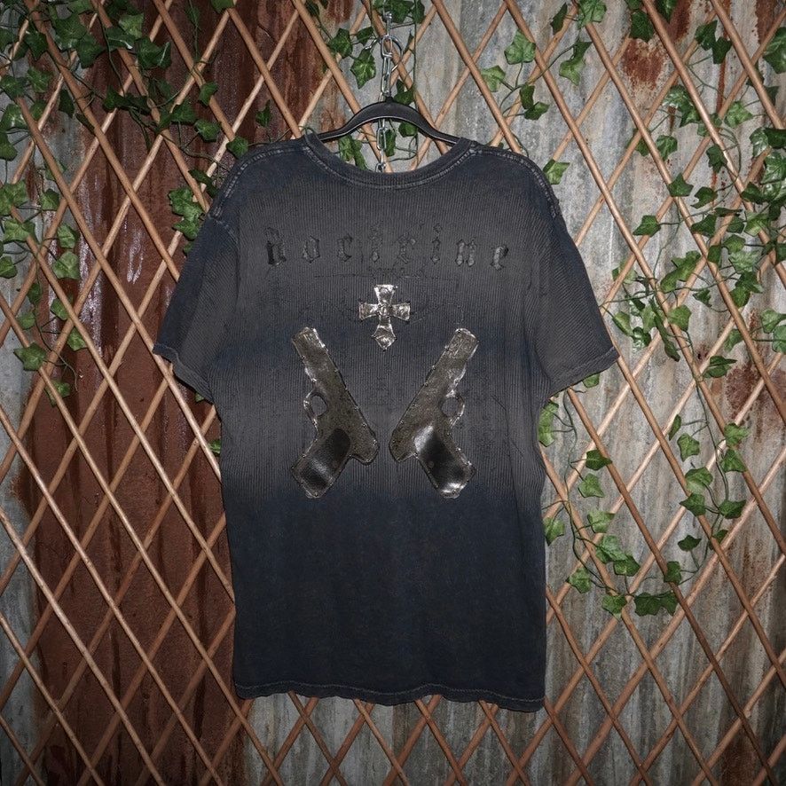 Vintage XXL - Vintage Y2K DOCTRINE grunge 2000s cross v neck t-shirt Size US XXL / EU 58 / 5 - 2 Thumbnail
