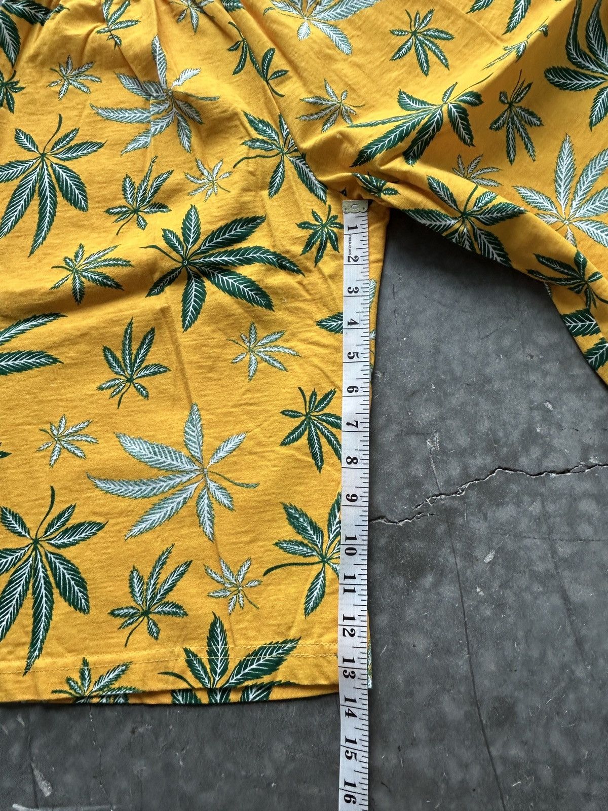 Vintage Vintage 90s Weed AOP Cotton Shorts Size US 29 - 7 Thumbnail