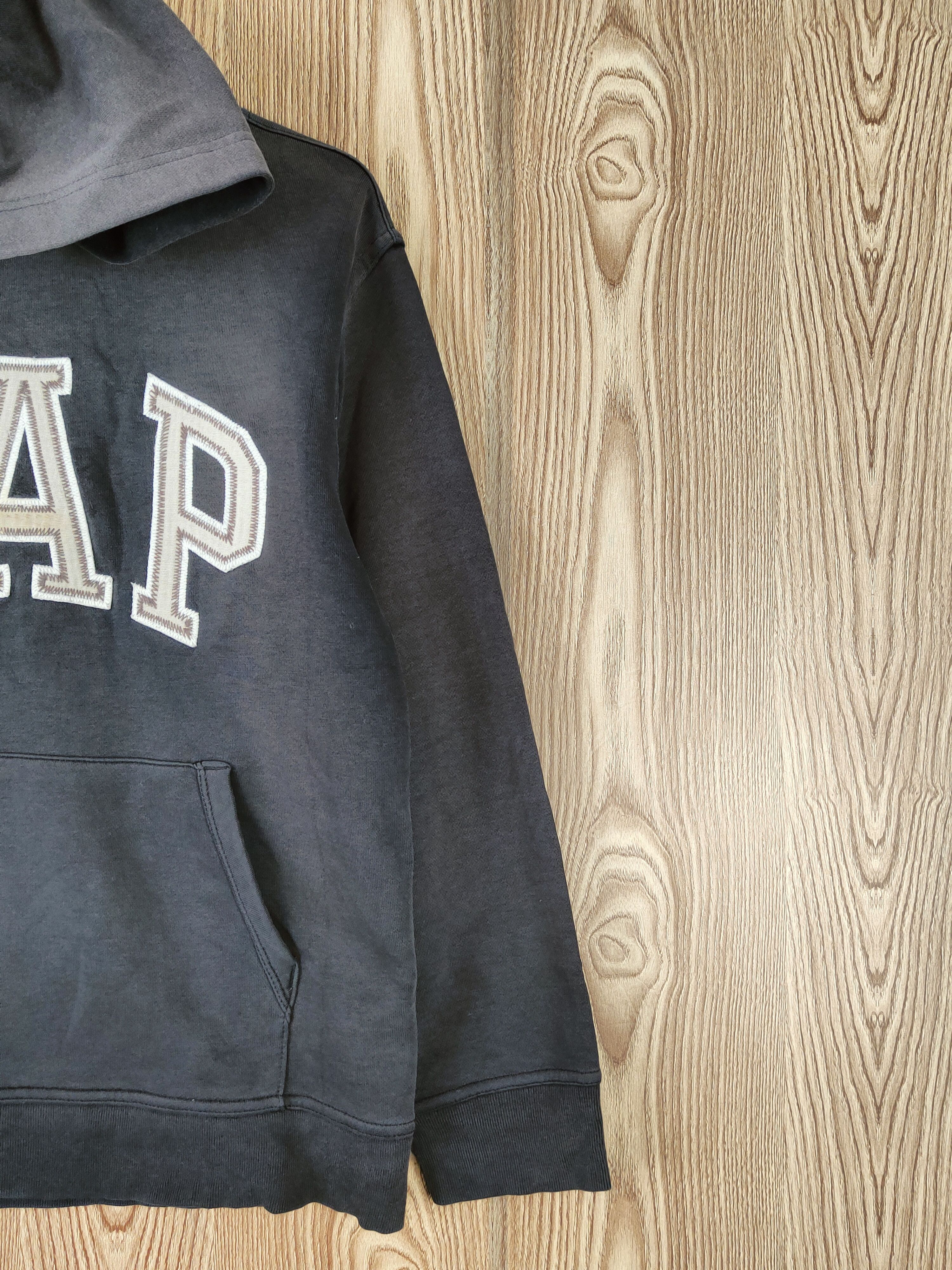 Gap × Vintage Vintage 💥 Gap Black Faded Hoodie Sweatshirts Size US M / EU 48-50 / 2 - 5 Thumbnail