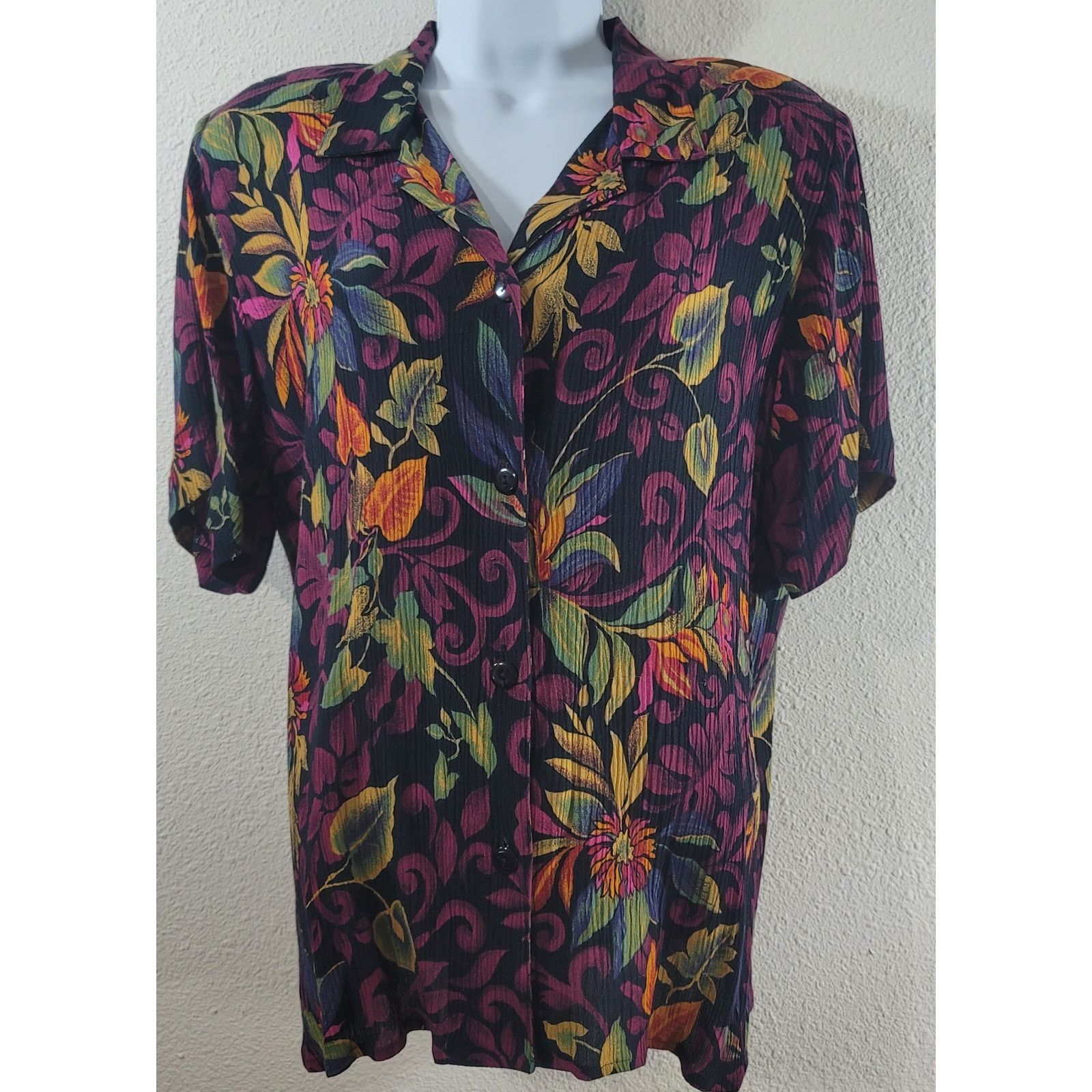 Other Sag Harbor Black Purple Floral Print Button Top Medium Size M / US 6-8 / IT 42-44 - 1 Thumbnail