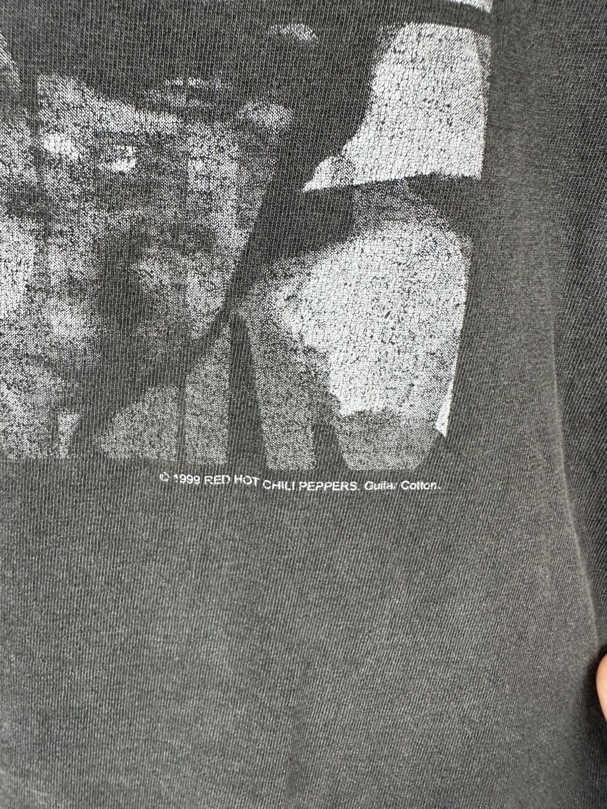 Band Tees Faded Vintage 90s Red Hot Chili Papers Californication Tee Size US L / EU 52-54 / 3 - 5 Thumbnail