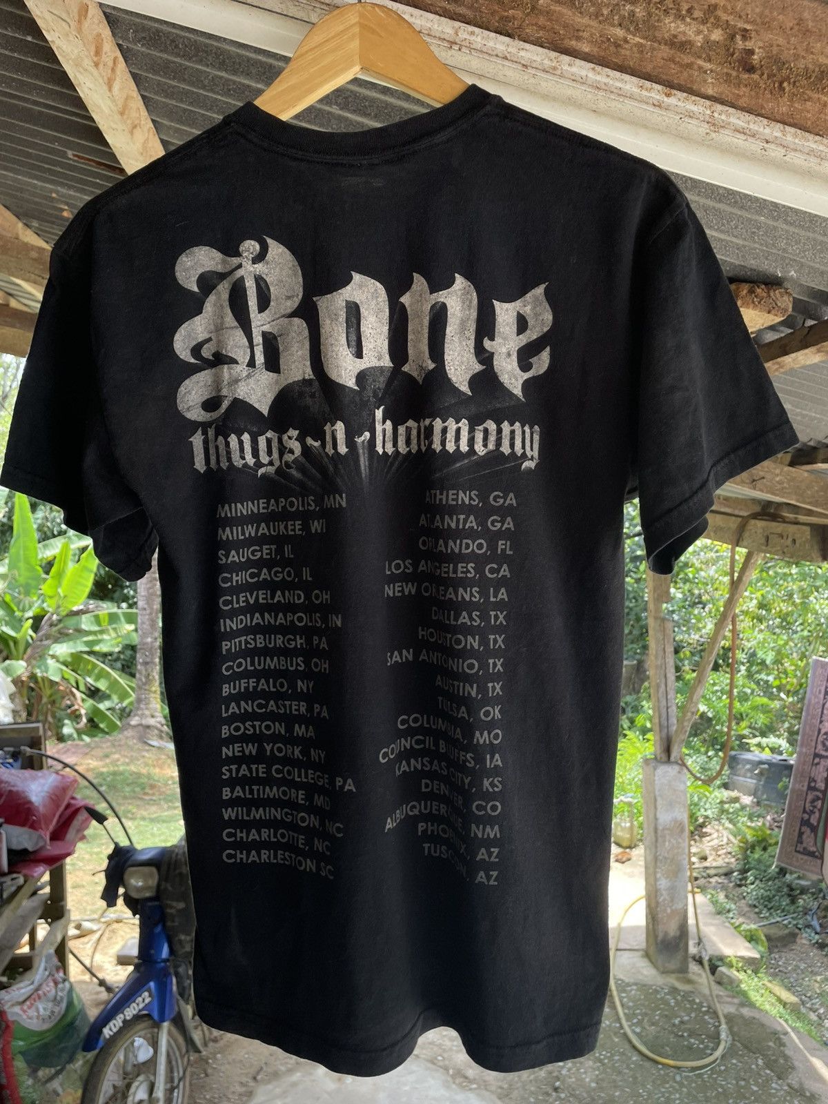 Vintage Vintage y2k bone thug and harmony hip hop rap tshirt Size US S / EU 44-46 / 1 - 4 Thumbnail