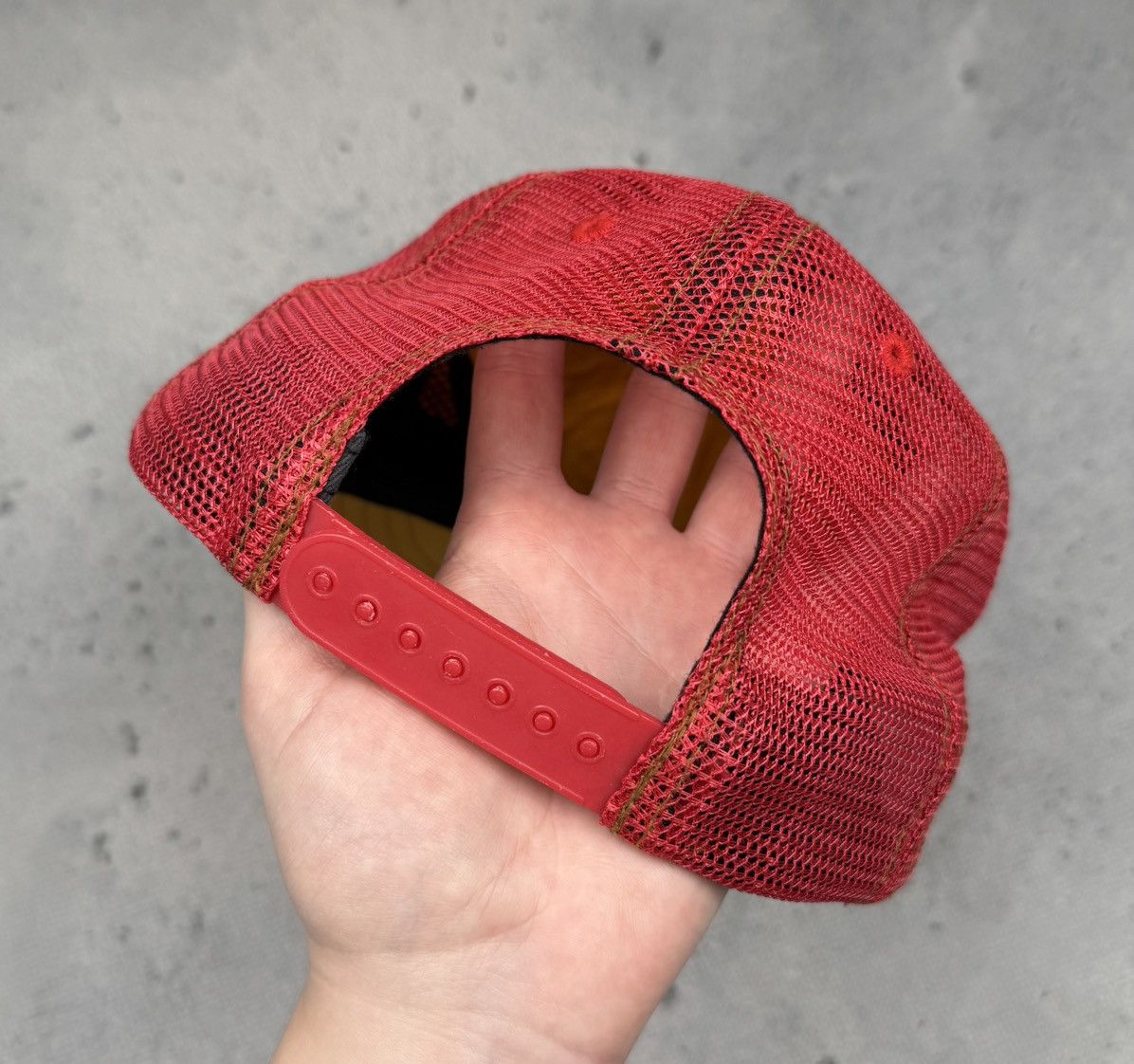 Von Dutch Vintage Von Dutch Skull Patch Red Yellow Mesh Trucker Cap Size ONE SIZE - 6 Thumbnail