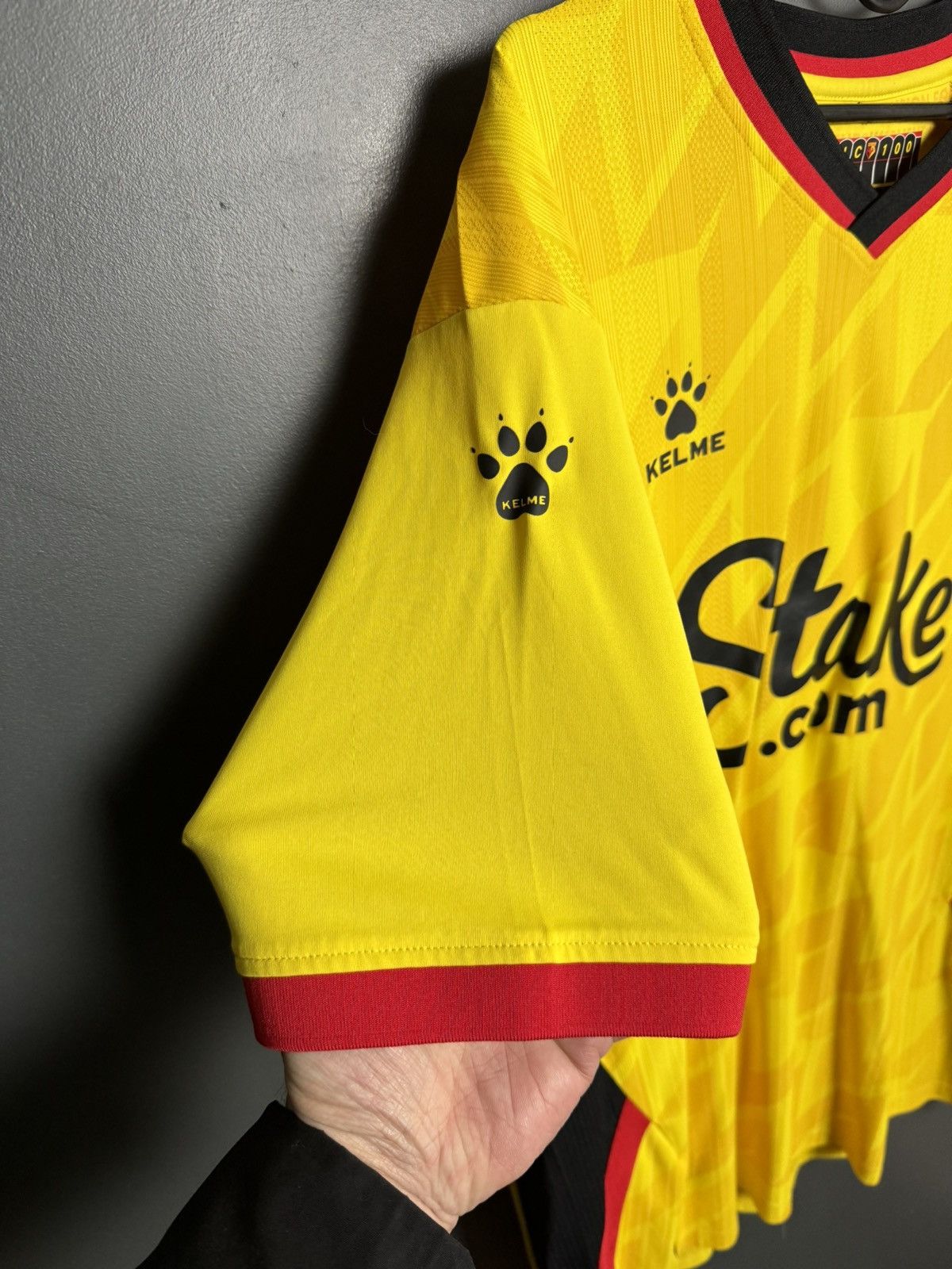 Other Watford 22/23 Home Football Jersey Size US XL / EU 56 / 4 - 5 Thumbnail