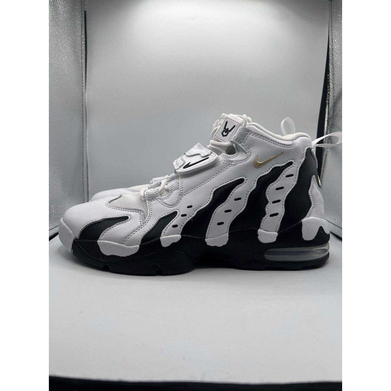 Nike Nike Air DT Max ‘96 “Colorado Away- White Black” size 10 men Size US 10 / EU 43 - 1 Thumbnail