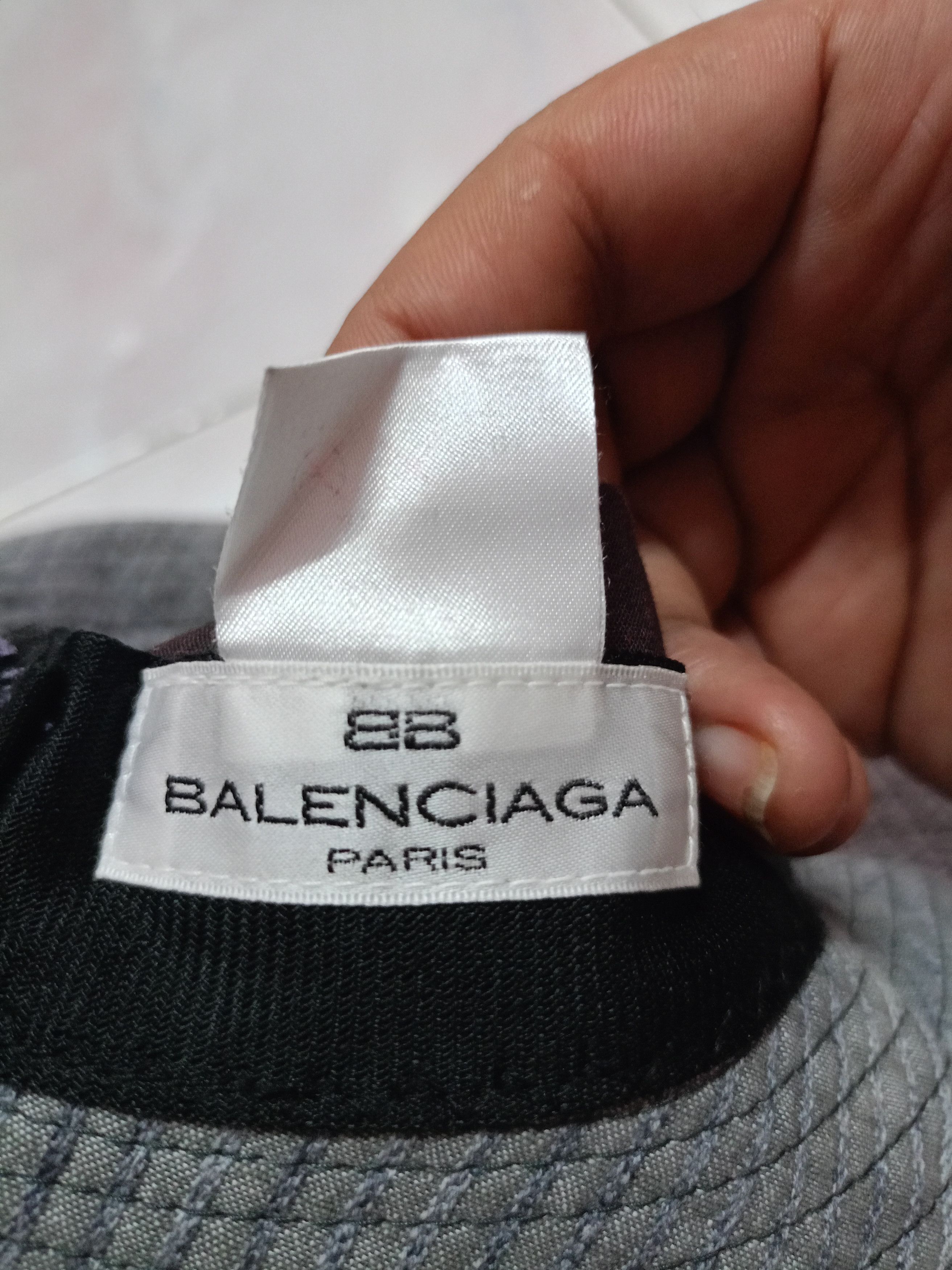 Balenciaga 💥Balenciaga X Classic X Vintage 💥 Size ONE SIZE - 5 Thumbnail