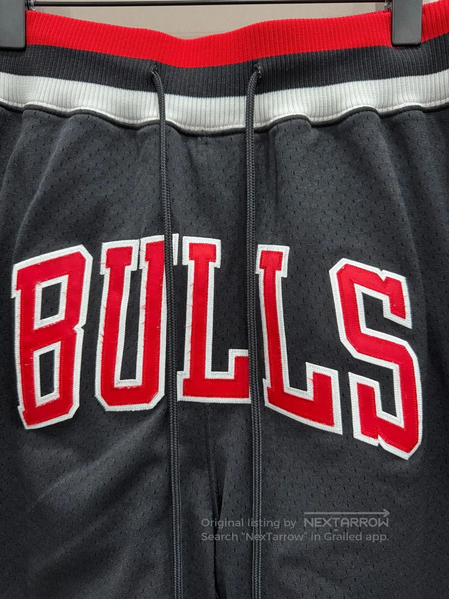 Mitchell & Ness Mitchell Ness Bulls Shorts XL. Size US 26 / EU 42 - 3 Thumbnail